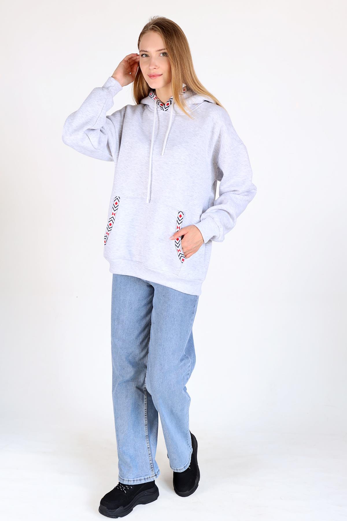 Karmelanj Yaka Cep Nakışlı Kapüşonlu Sweat 9141M - 2