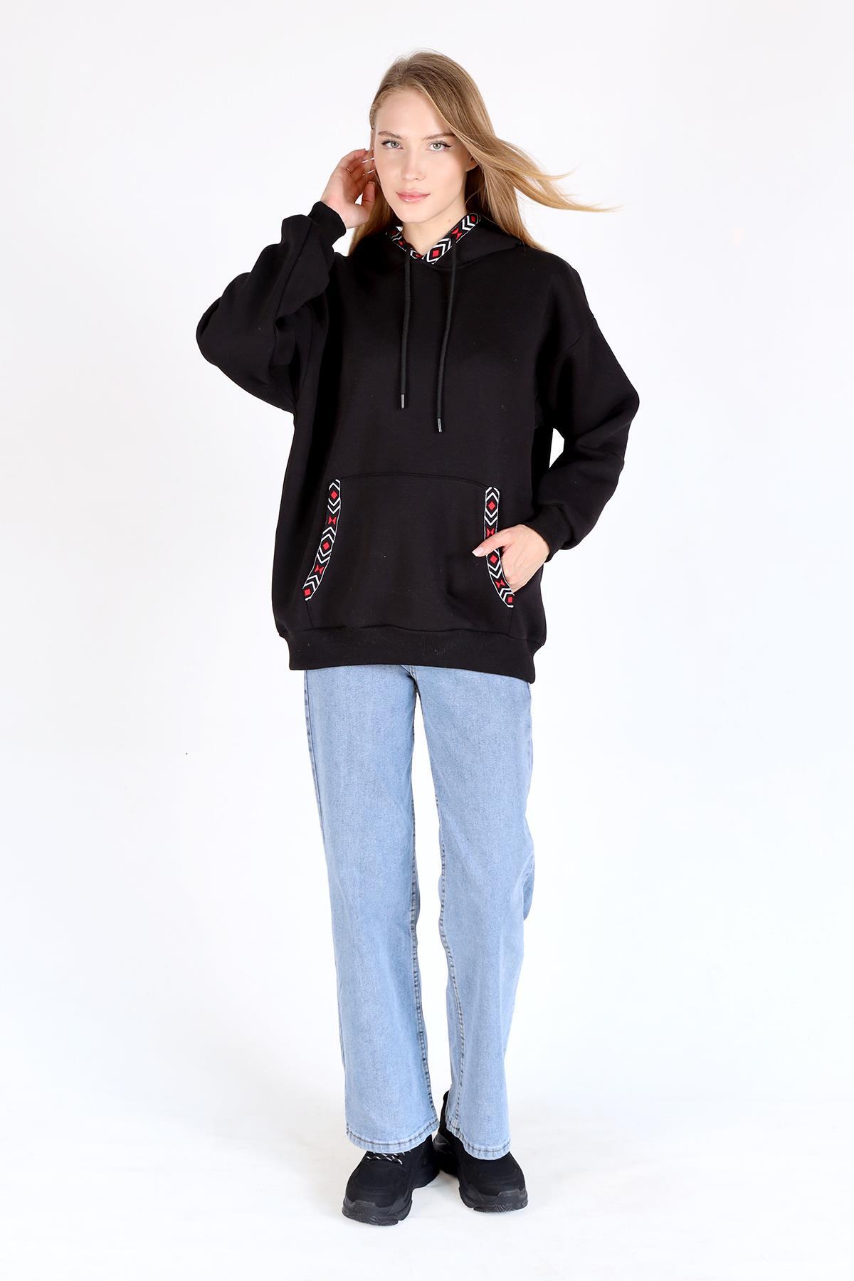 Siyah Yaka Cep Nakışlı Kapüşonlu Sweat 9141M - 2