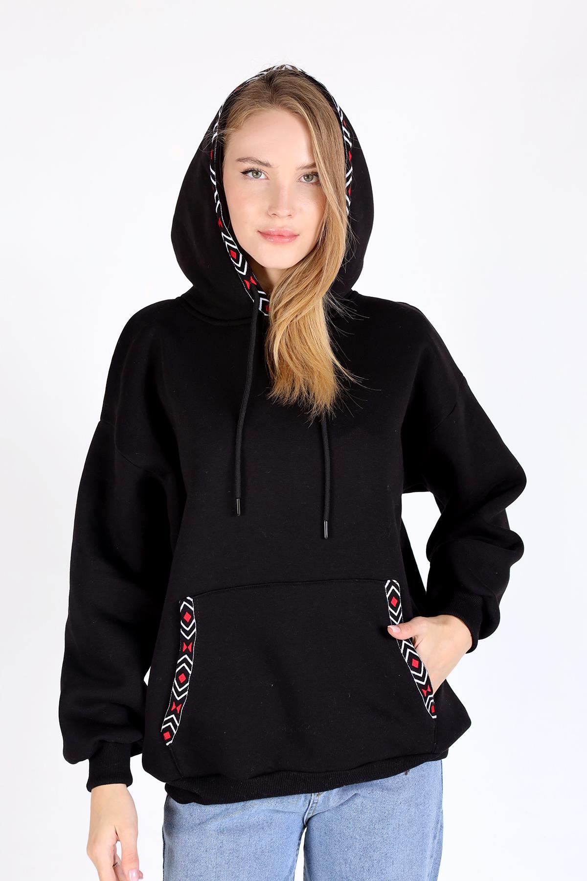 Siyah Yaka Cep Nakışlı Kapüşonlu Sweat 9141M - 3