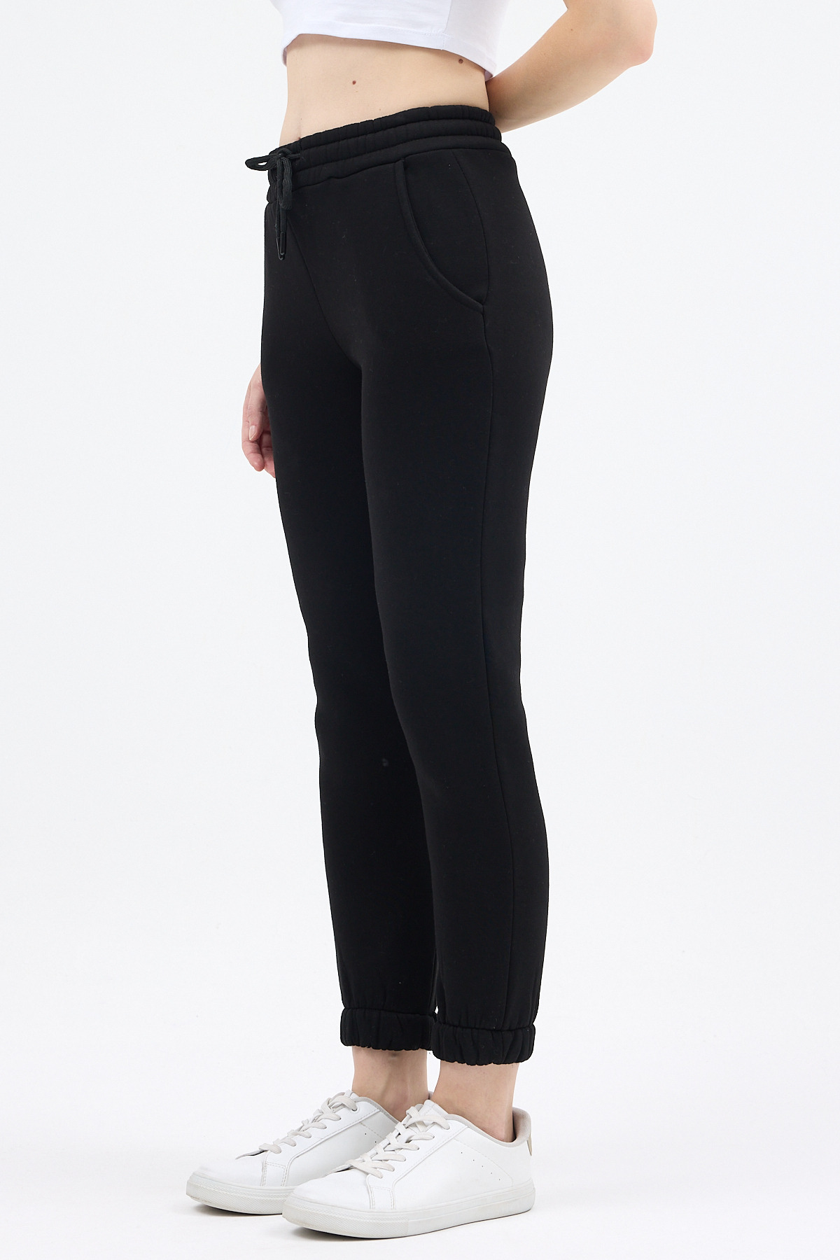 Siyah Paçası Lastikli Kadın Jogger Eşofman Altı TCR-9151M - RAYS