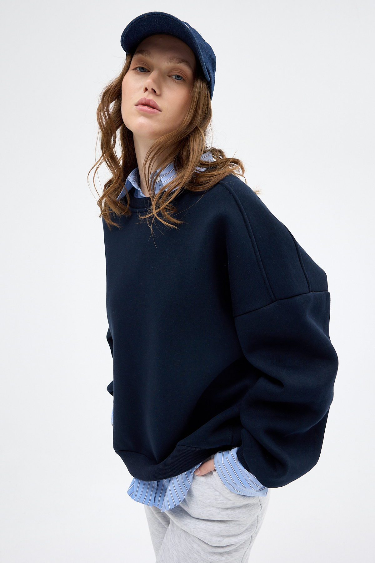 Kadın Pamuklu İçi Polarlı Oversize Yuvarlak Yakalı Laci Sweatshirt 9152M - 6