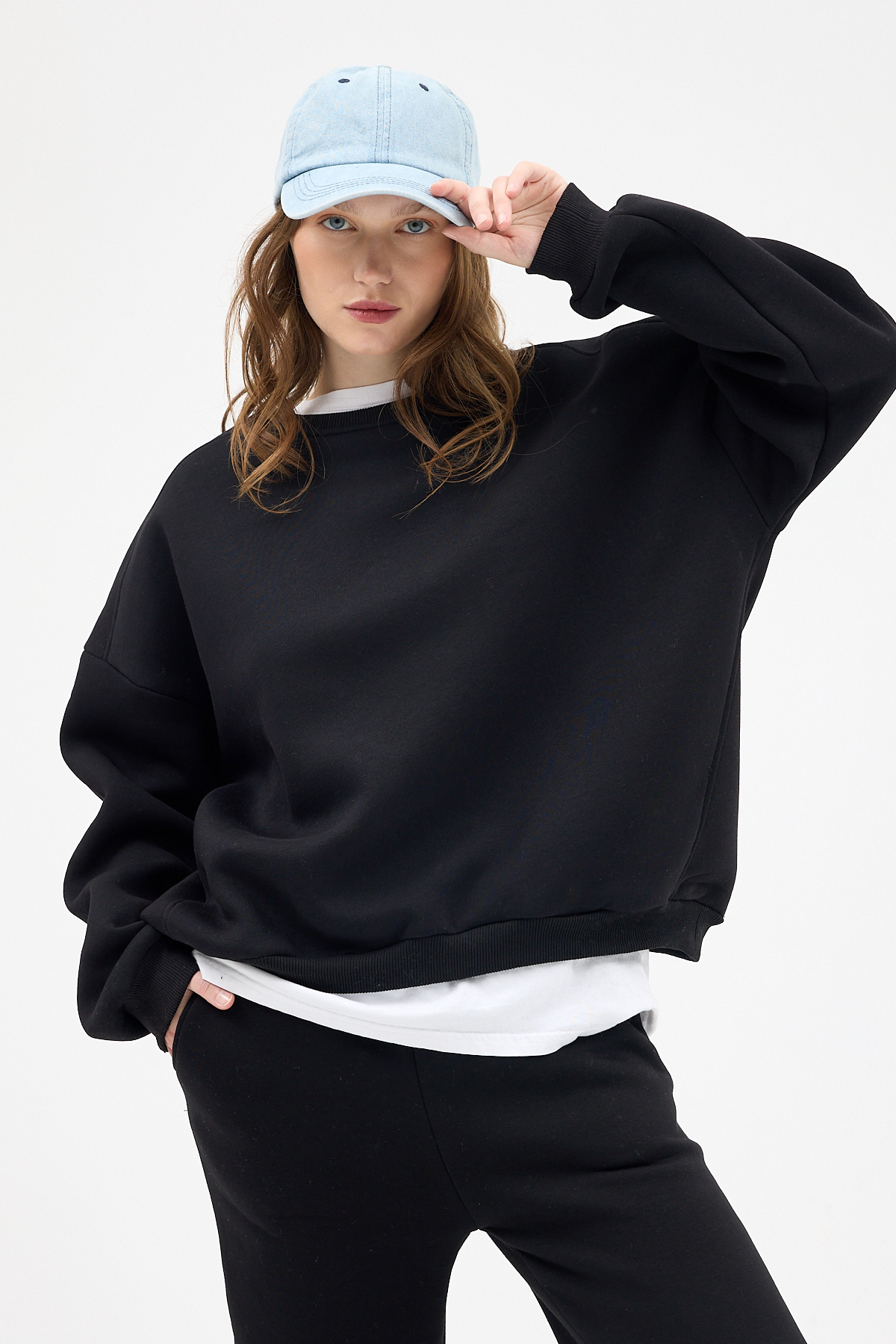 Kadın Pamuklu İçi Polarlı Oversize Yuvarlak Yakalı Siyah Sweatshirt 9152M - 2
