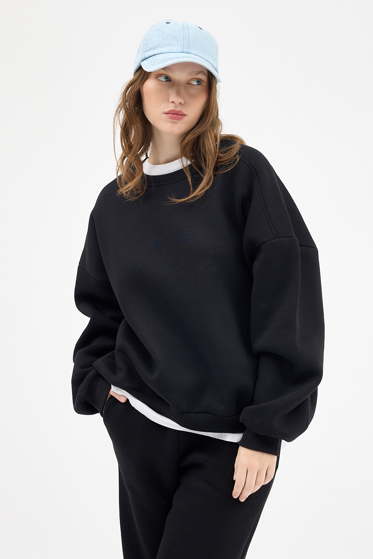Kadın Pamuklu İçi Polarlı Oversize Yuvarlak Yakalı Siyah Sweatshirt 9152M - 7