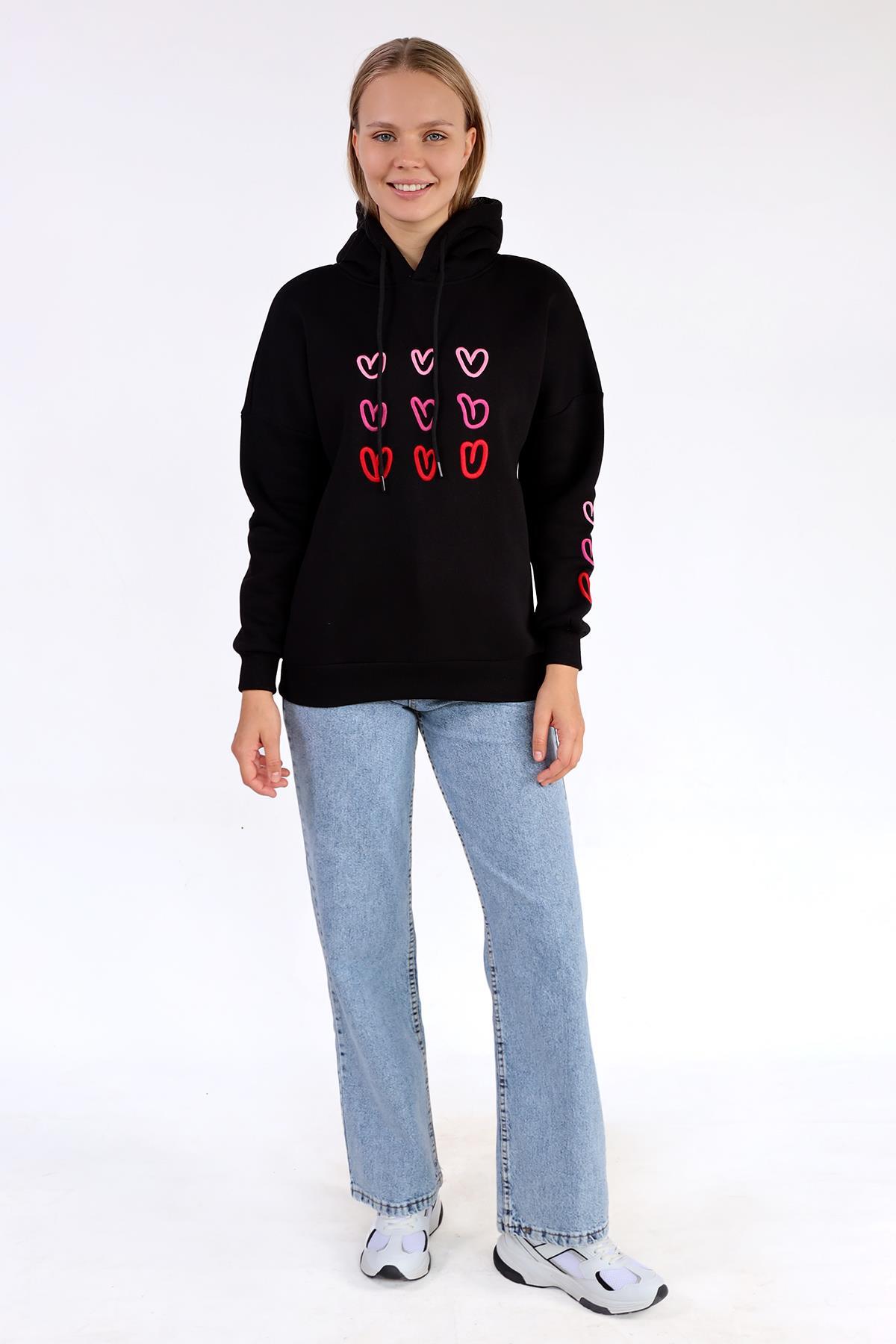 Siyah Kalp Nakışlı Sweat 9154M - 7