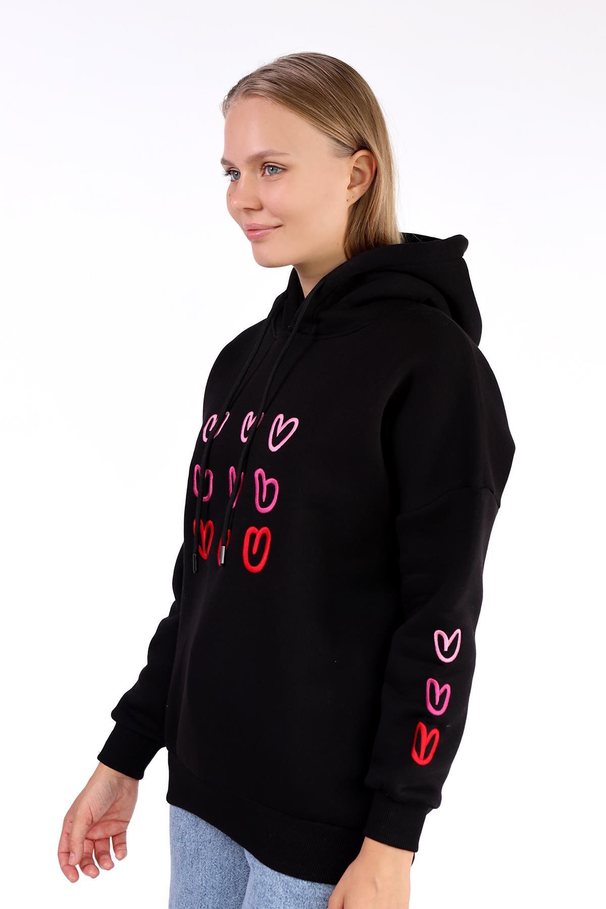 Siyah Kalp Nakışlı Sweat 9154M - 9