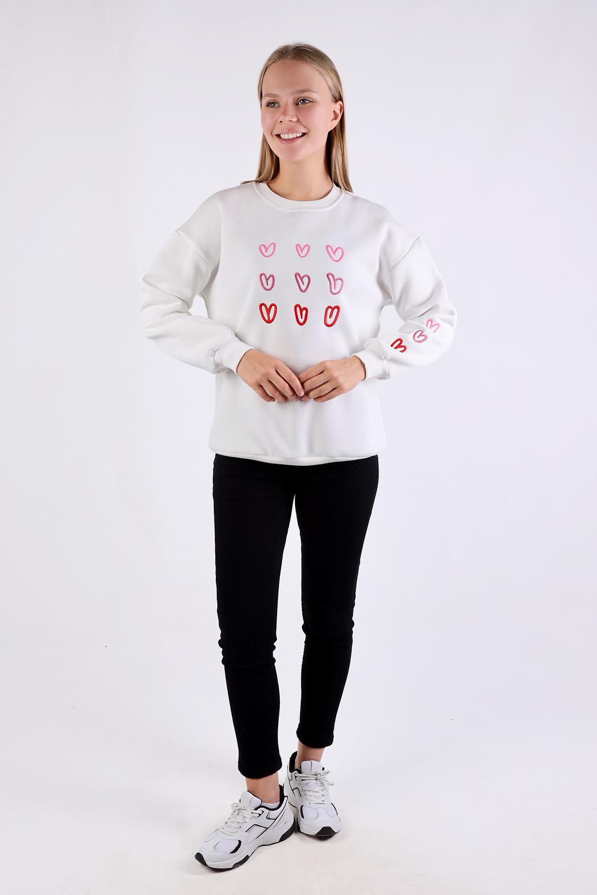 Ekru Bisiklet Yaka Kalp Nakışlı Sweat 9175M - 1