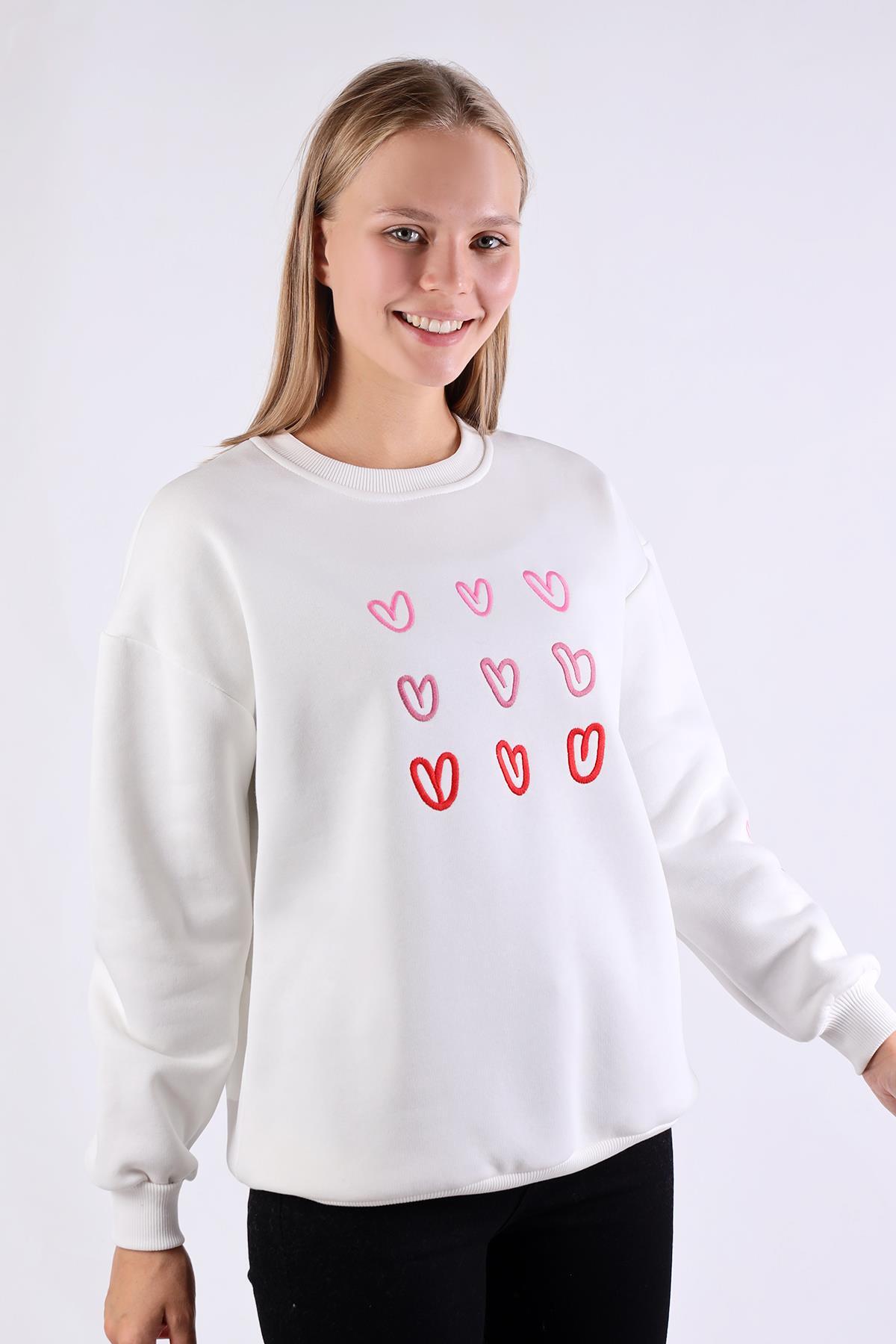 Ekru Bisiklet Yaka Kalp Nakışlı Sweat 9175M - 2