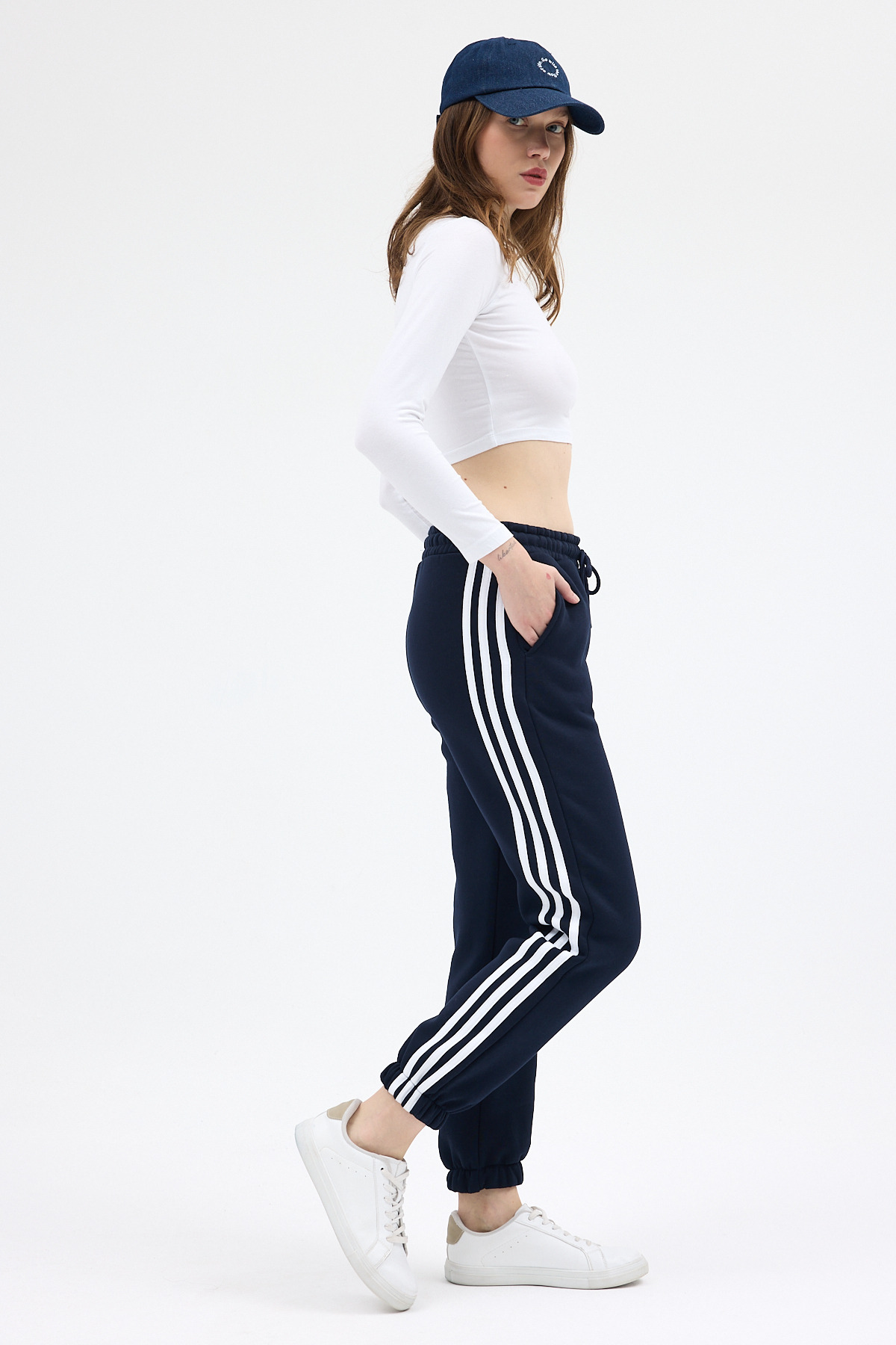 Laci Yan Şerit Detaylı Kadın Eşofman 9209M - 7