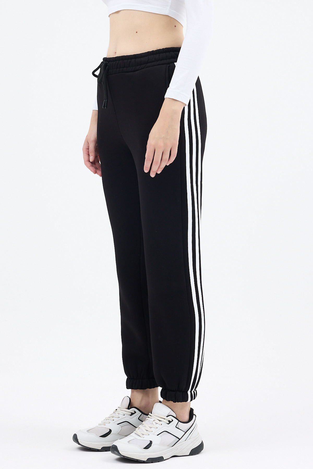 Siyah Yan Şerit Detaylı Kadın Eşofman 9209M - RAYS