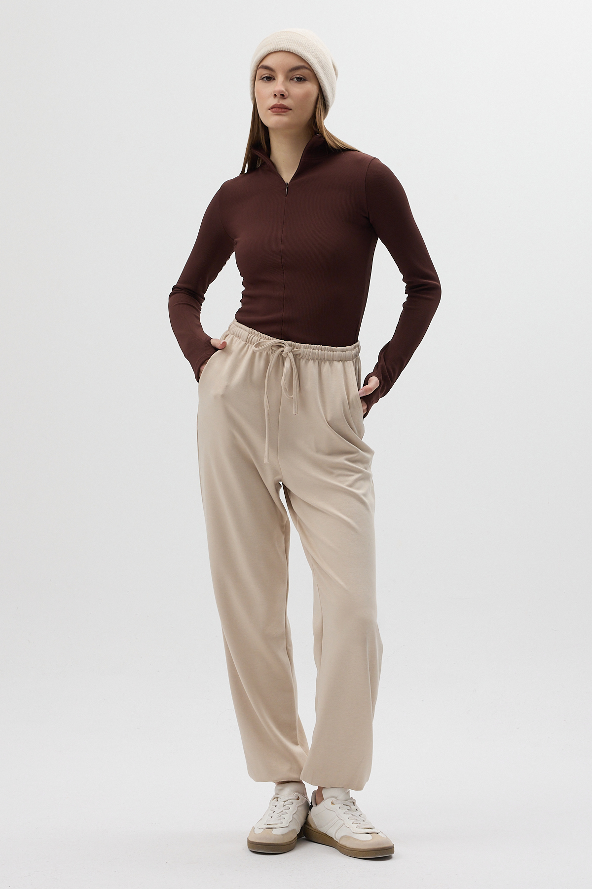 Bej Paçası Lastikli Büzgülü Kadın Eşofman Altı 9213M - RAYS