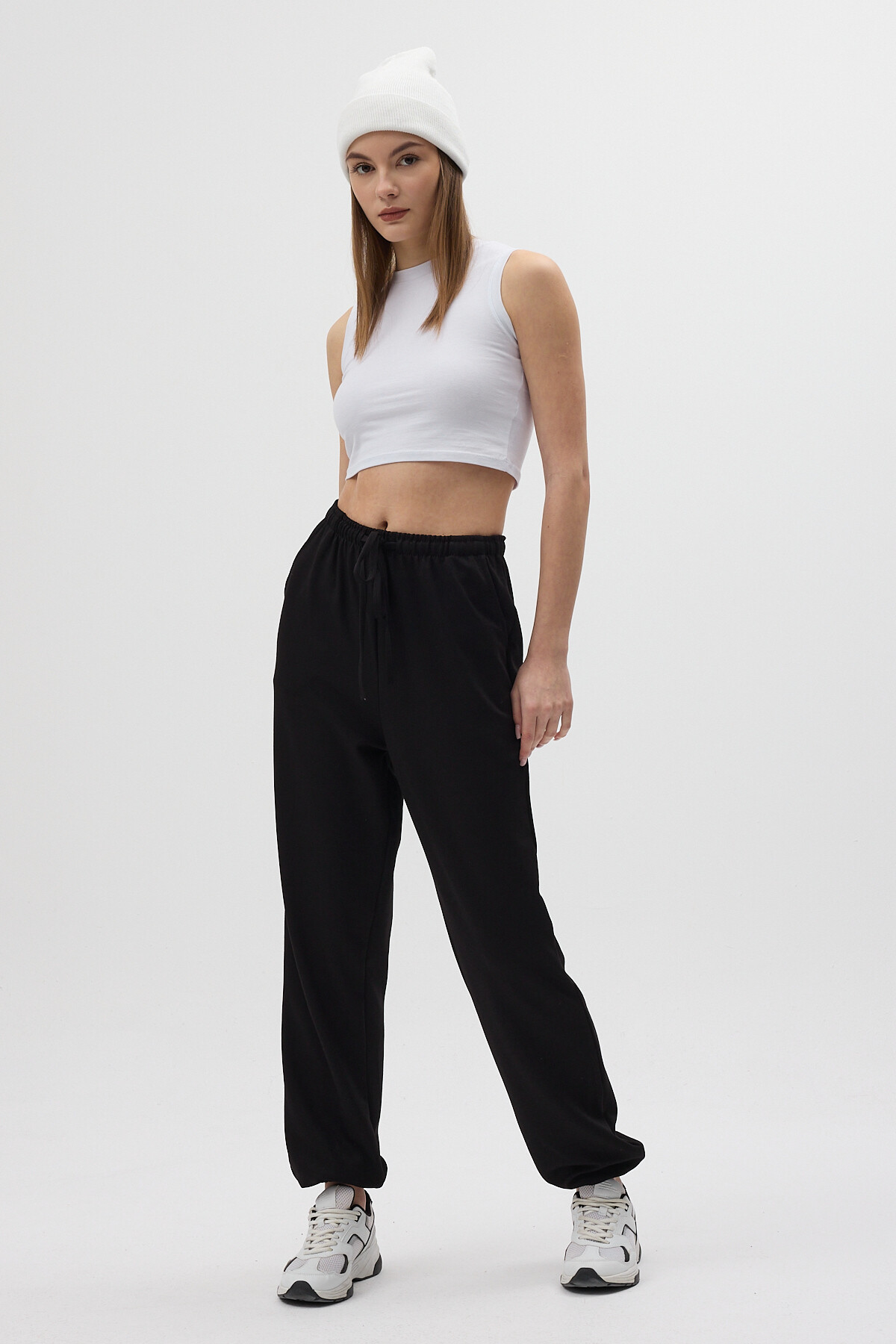 Siyah Paçası Lastikli Büzgülü Kadın Eşofman Altı 9213M - 2