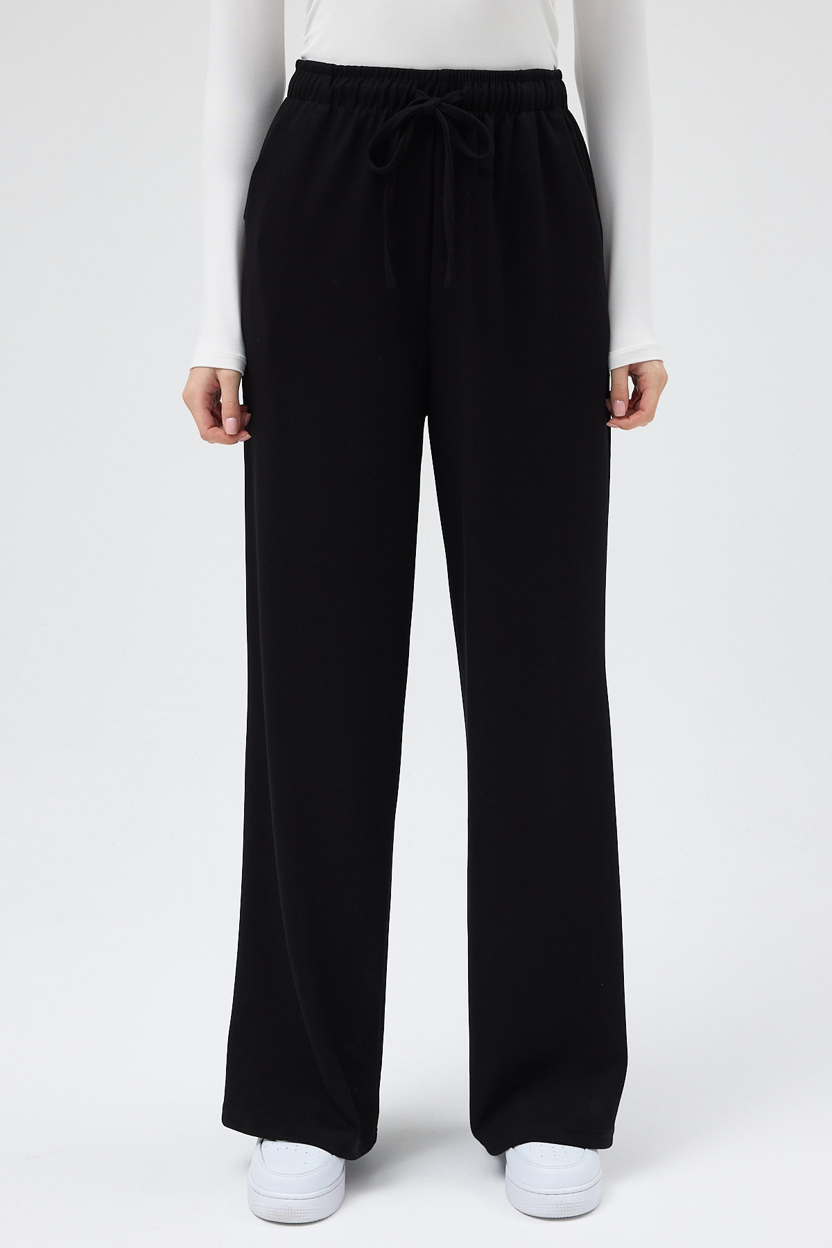 Siyah Bel Lastikli Geniş Paça Kadın Eşofman Altı 9214M - 2