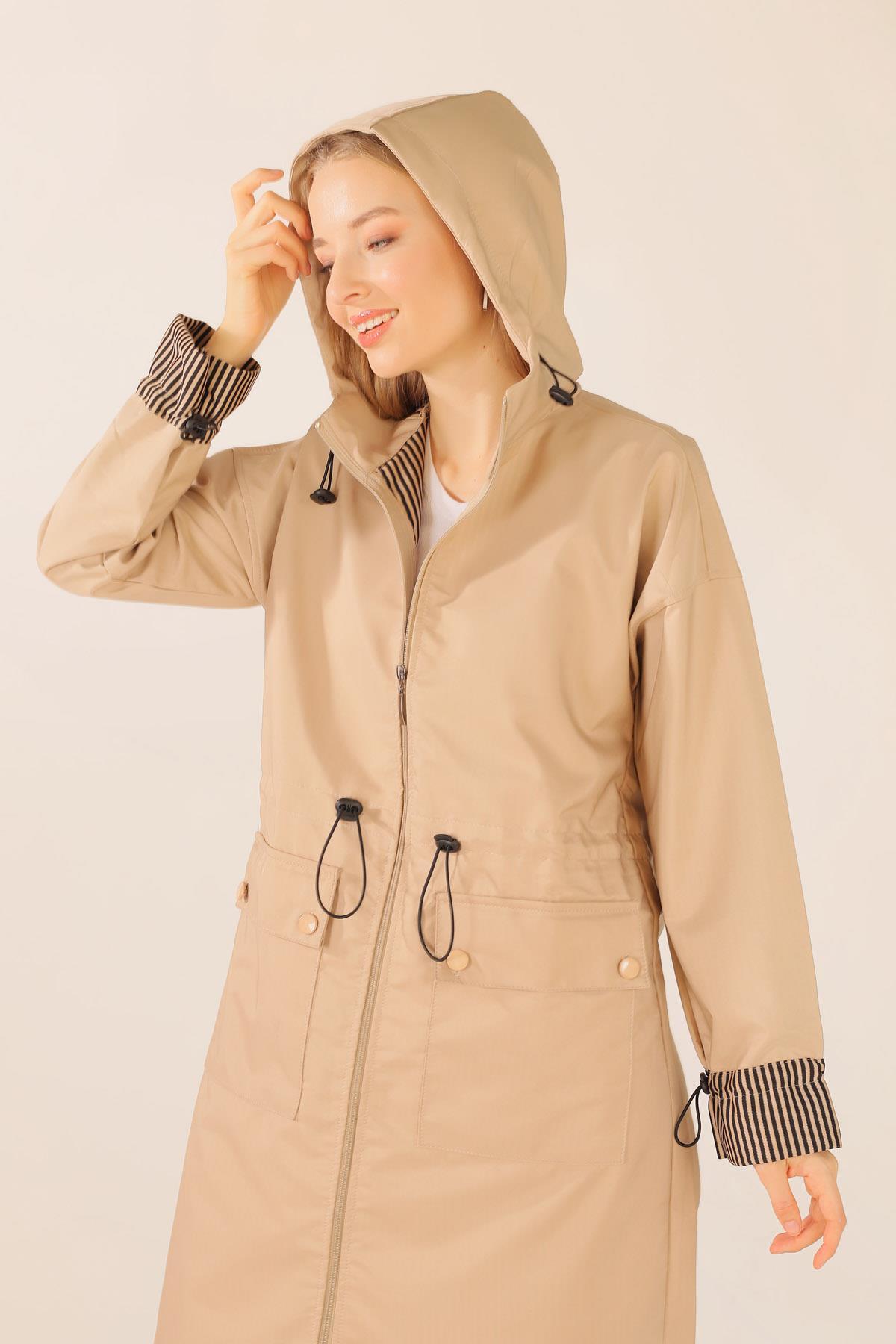 Taş Kapüşonlu Bel Lastikli Trençkot 9225 - 5