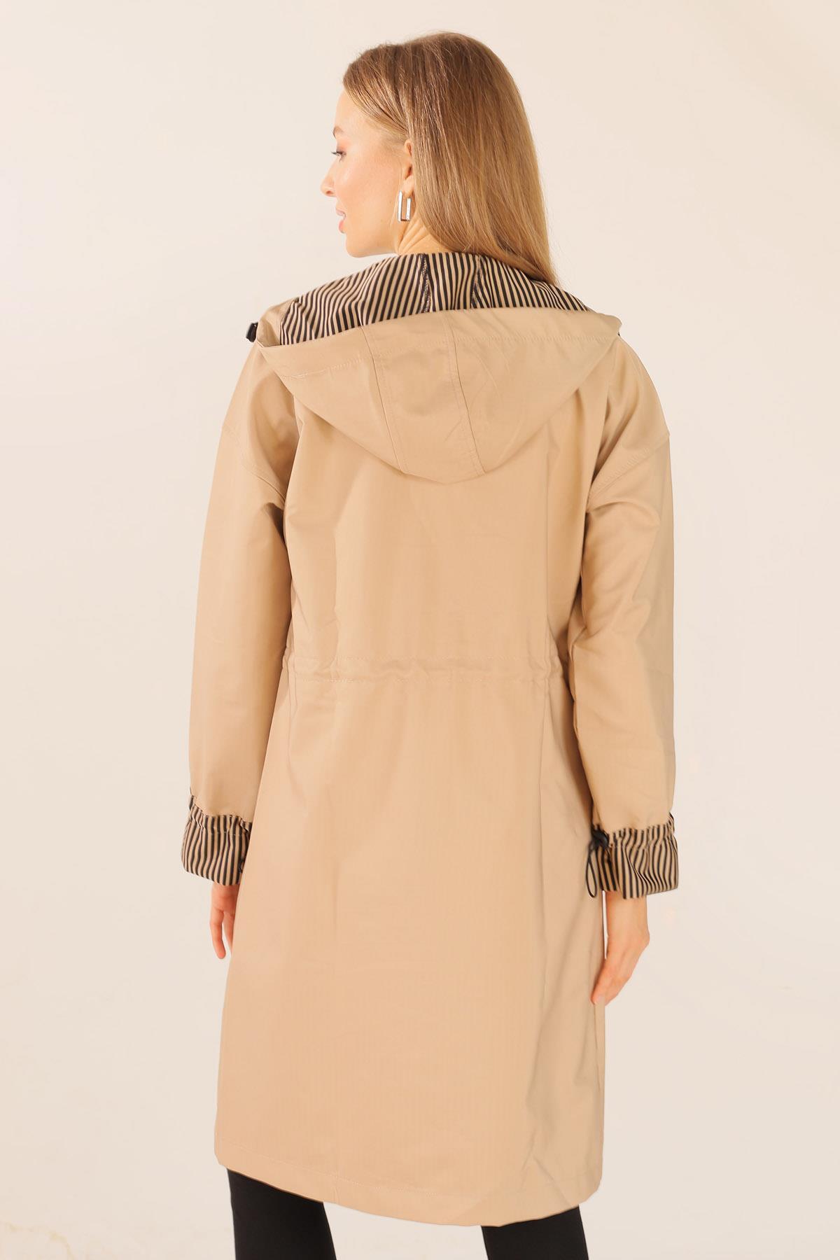 Taş Kapüşonlu Bel Lastikli Trençkot 9225 - 8