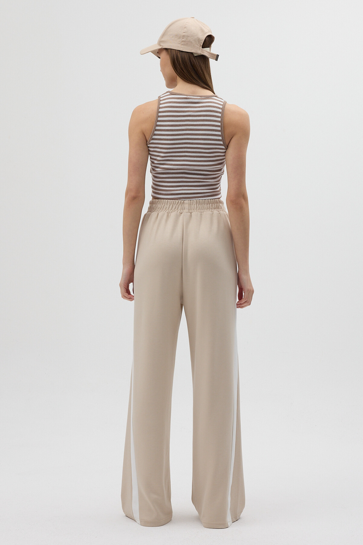 Bej Yanları Şeritli Bel Lastikli Geniş Paça Kadın Eşofman Altı 9226M - 5