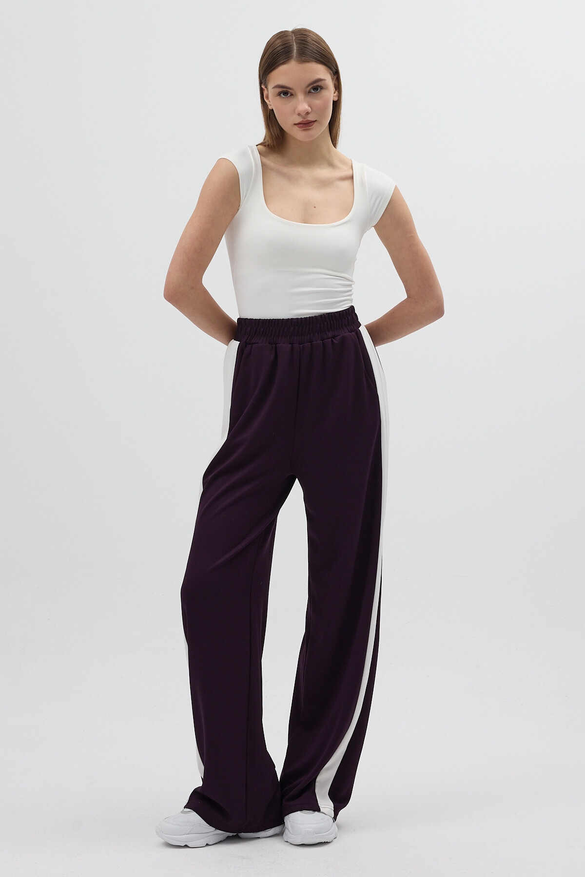 Mürdüm Yanları Şeritli Bel Lastikli Geniş Paça Kadın Eşofman Altı 9226M - RAYS (1)