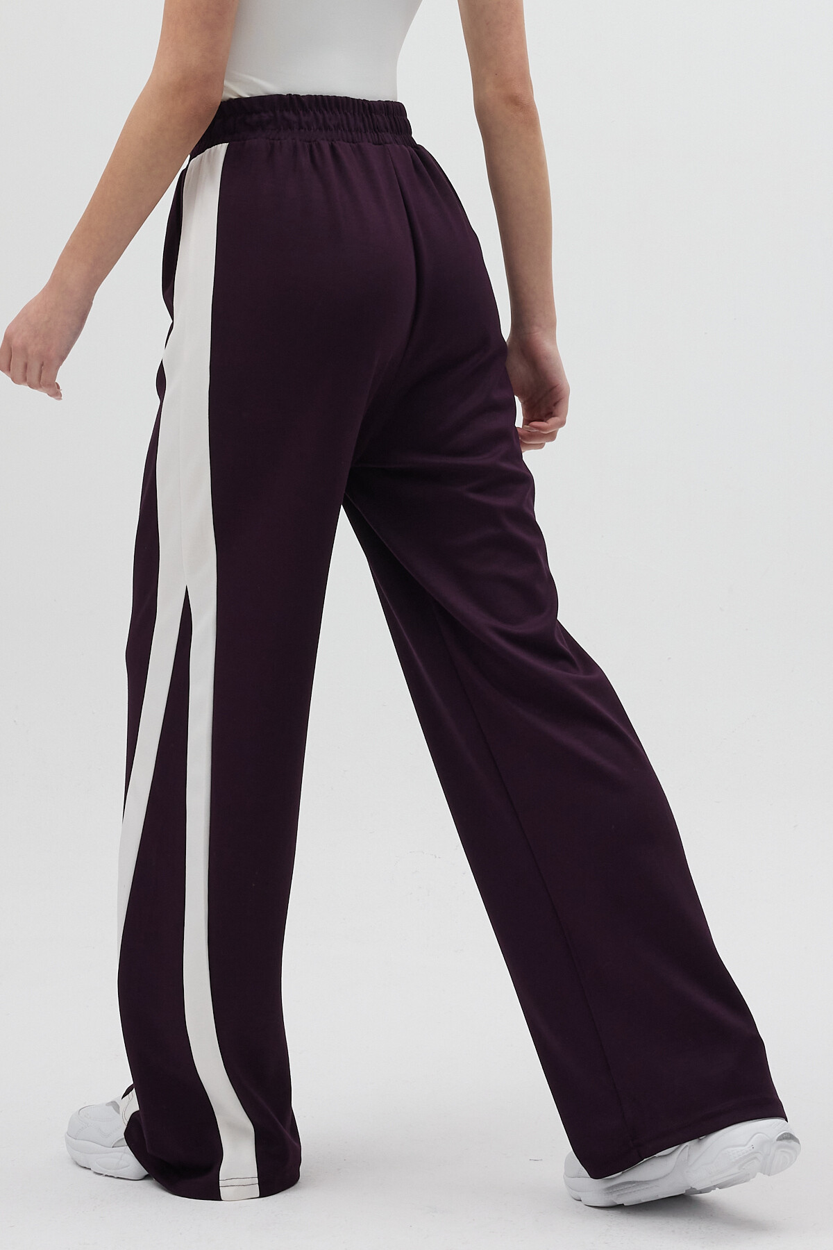 Mürdüm Yanları Şeritli Bel Lastikli Geniş Paça Kadın Eşofman Altı 9226M - RAYS