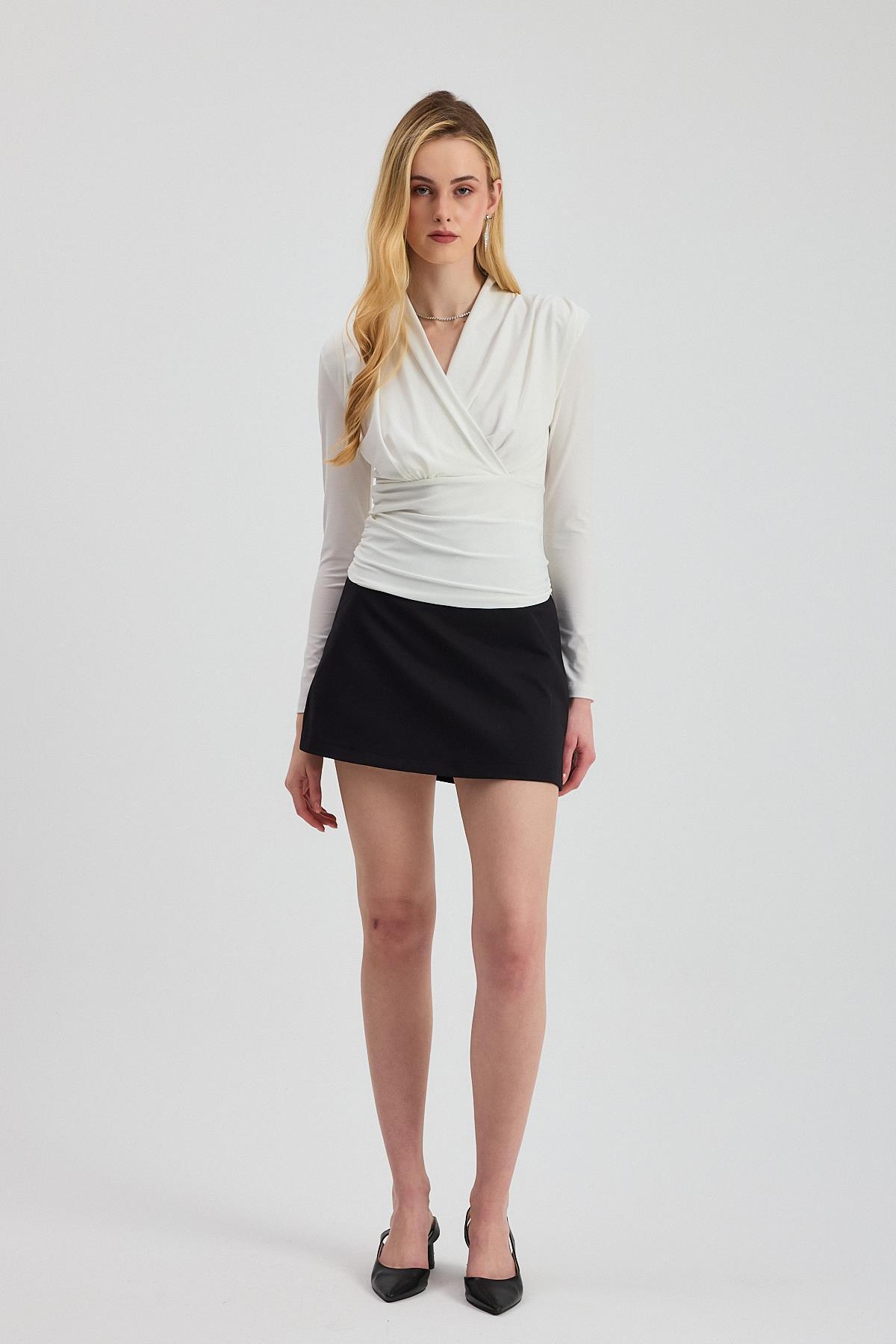 9256 Kruvaze Yaka Vatkalı Bluz Ekru - RAYS