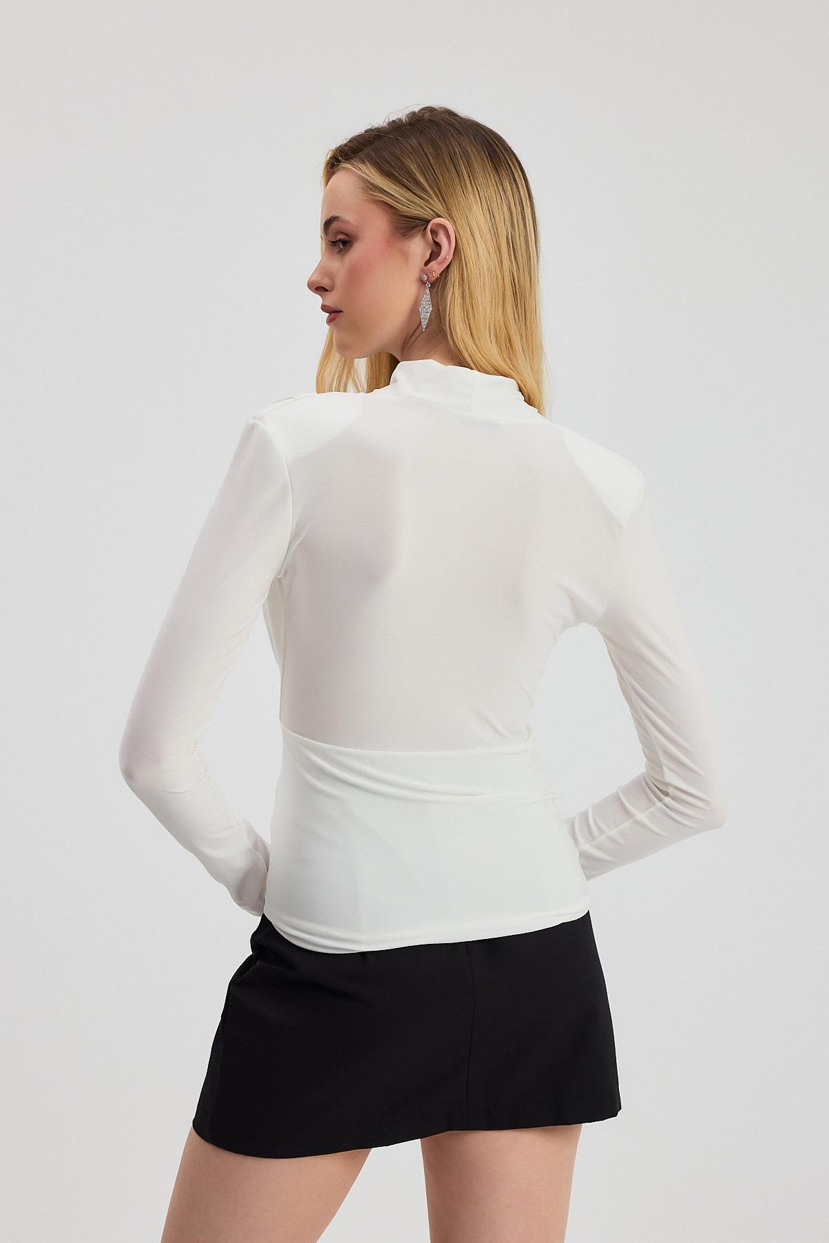 Ekru Kruvaze Yaka Vatkalı Bluz 9256 - 5