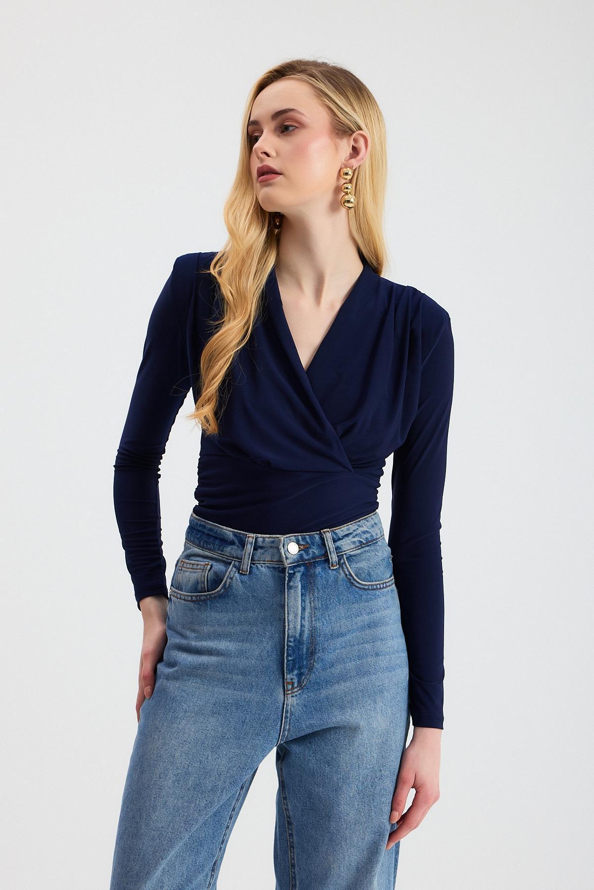 9256 Kruvaze Yaka Vatkalı Bluz Laci - RAYS