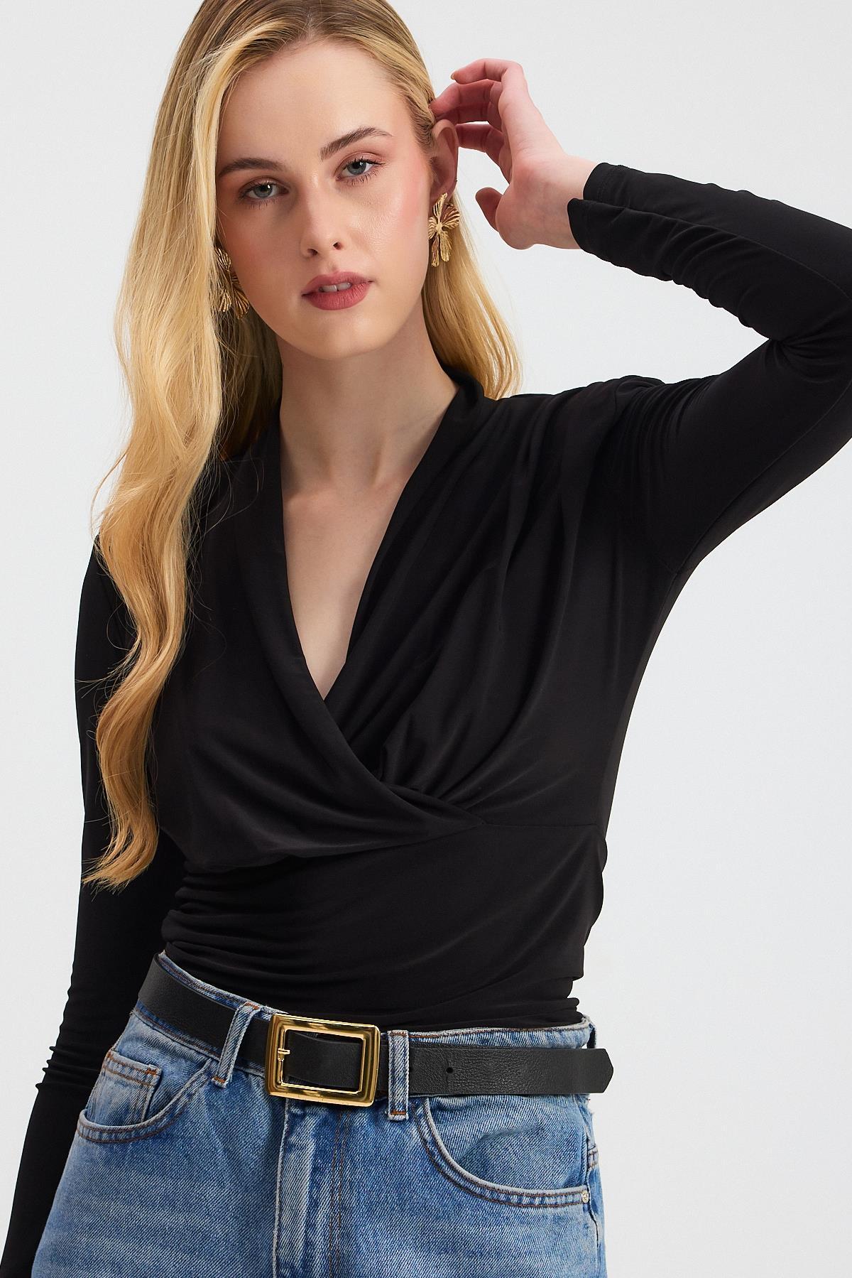 9256 Kruvaze Yaka Vatkalı Bluz Siyah - 7