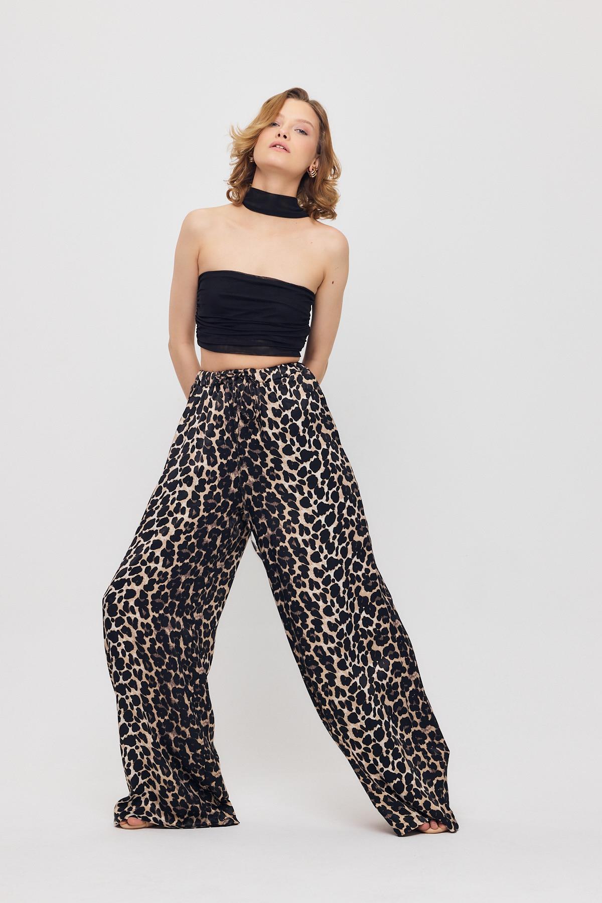 9410 Leopar Desen Saten Palazzo/Dökümlü Pantolon Siyah - 8