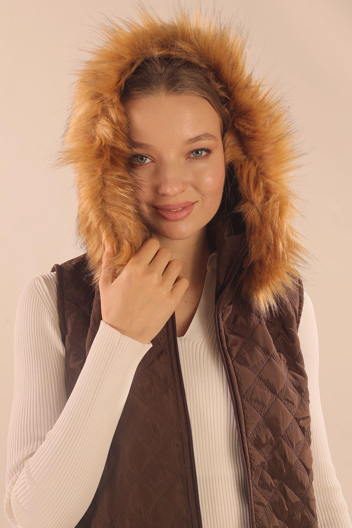 9523 Kürk Detay Kapitone Yelek Kahve - 3