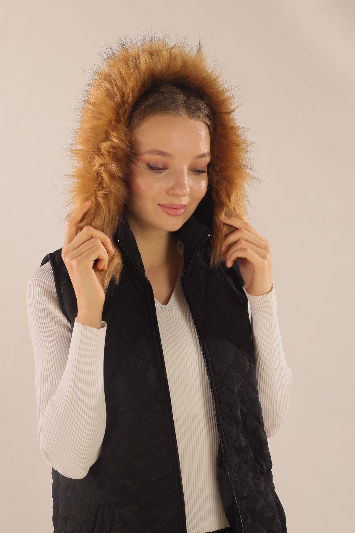 Siyah Kürk Detay Kapitone Yelek 9523 - 3