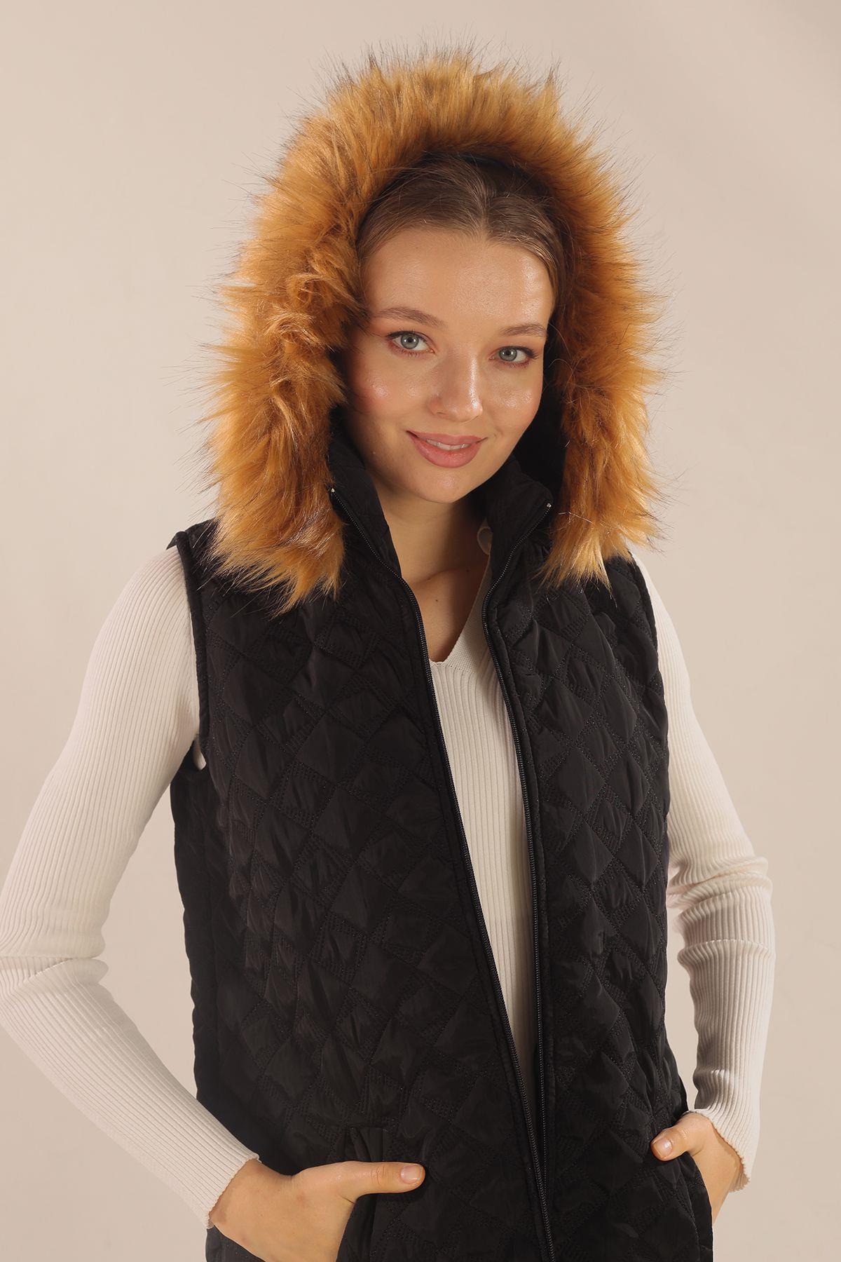 Siyah Kürk Detay Kapitone Yelek 9523 - 4