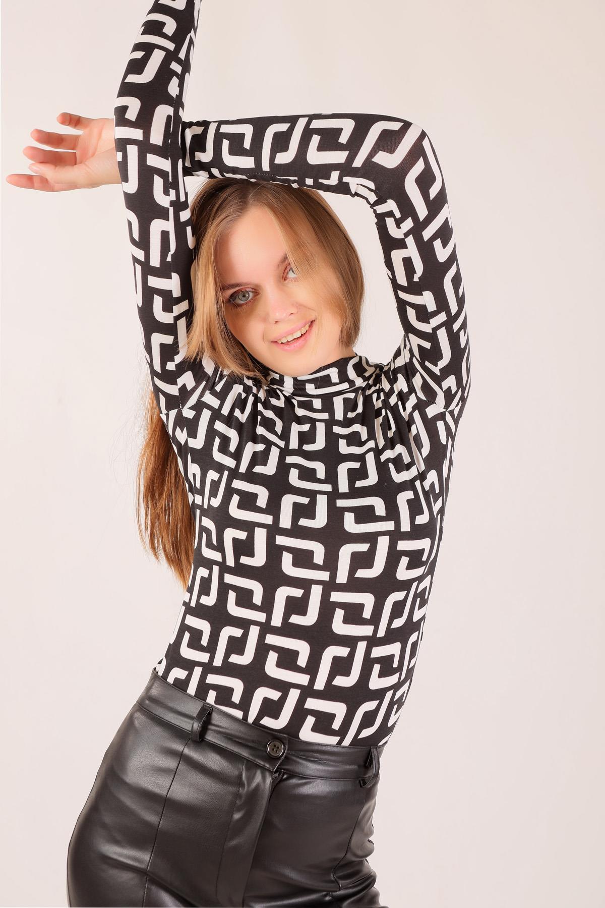 9901 Geometrik Desenli Bluz Siyah - 5