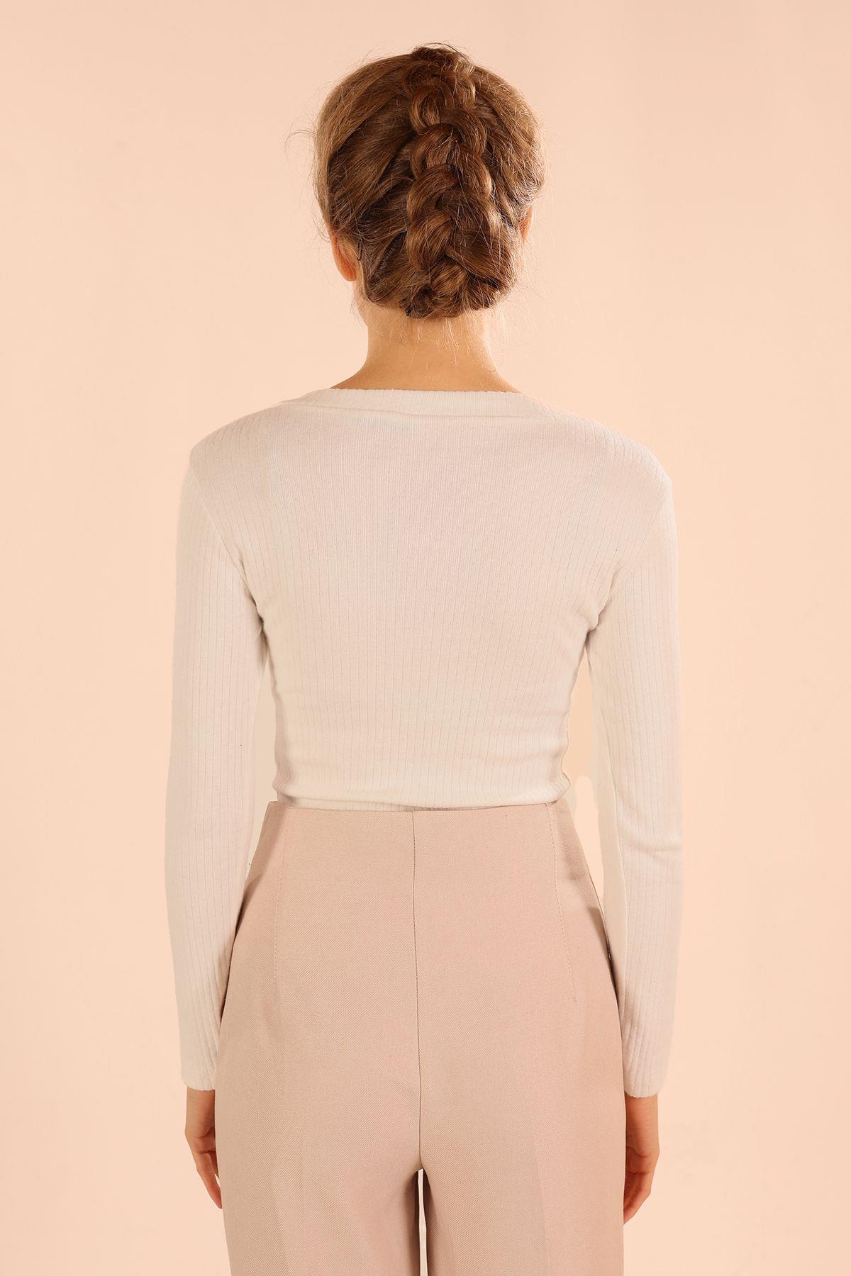 9903 Kare Yaka Bluz Ekru - 4