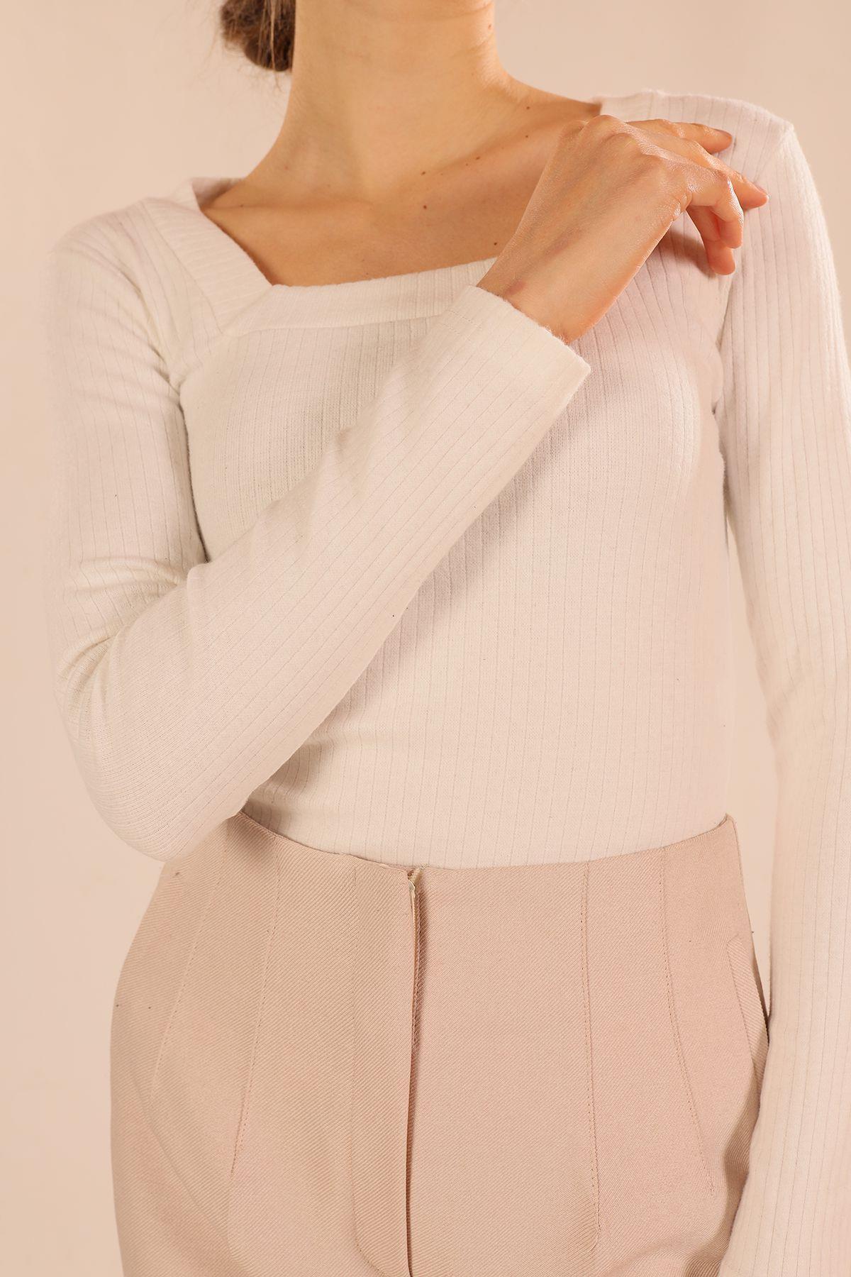 Ekru Kare Yaka Bluz 9903 - 2