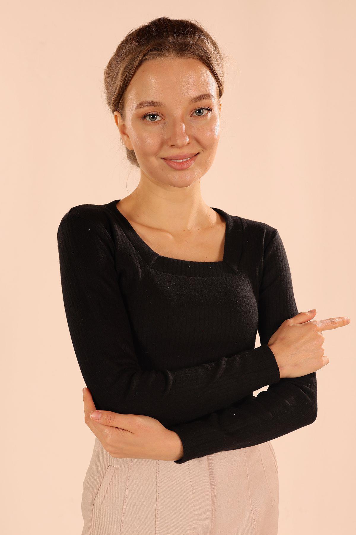 Siyah Kare Yaka Bluz 9903 