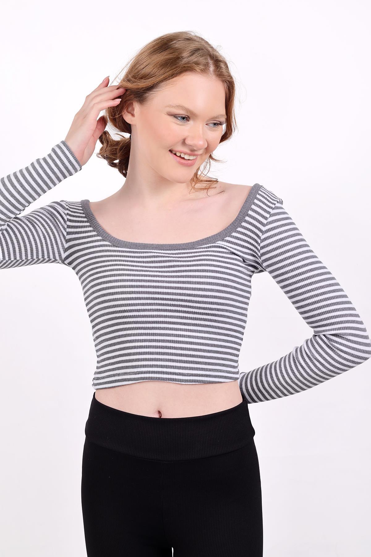 9904 Kare Yaka Çizgili Crop Bluz Gri - 3