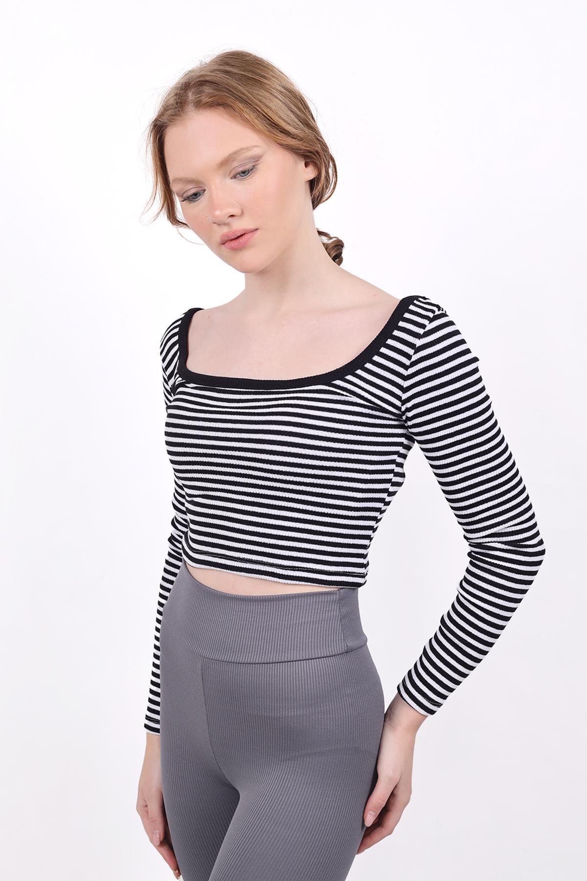 9904 Kare Yaka Çizgili Crop Bluz Siyah - 3
