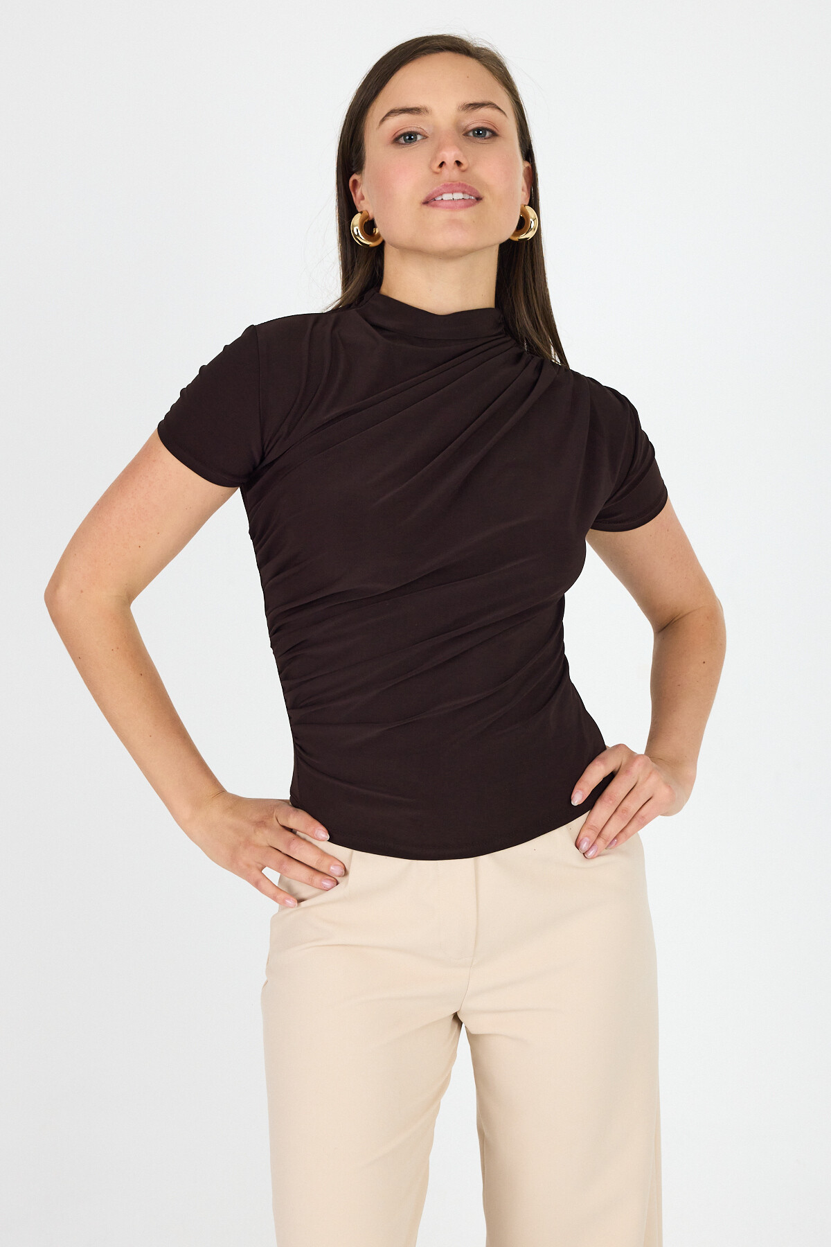 Acı Kahve Kısa Kol Büzgülü Sandy Bluz 2417 - 6