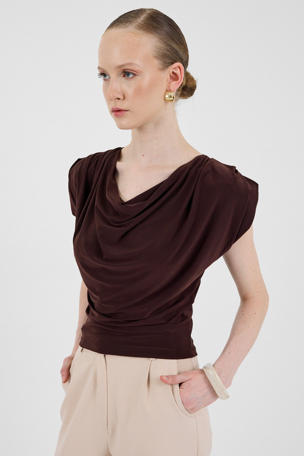 Acı Kahve Vatkalı Degaje Yaka Bluz 2509 - 4