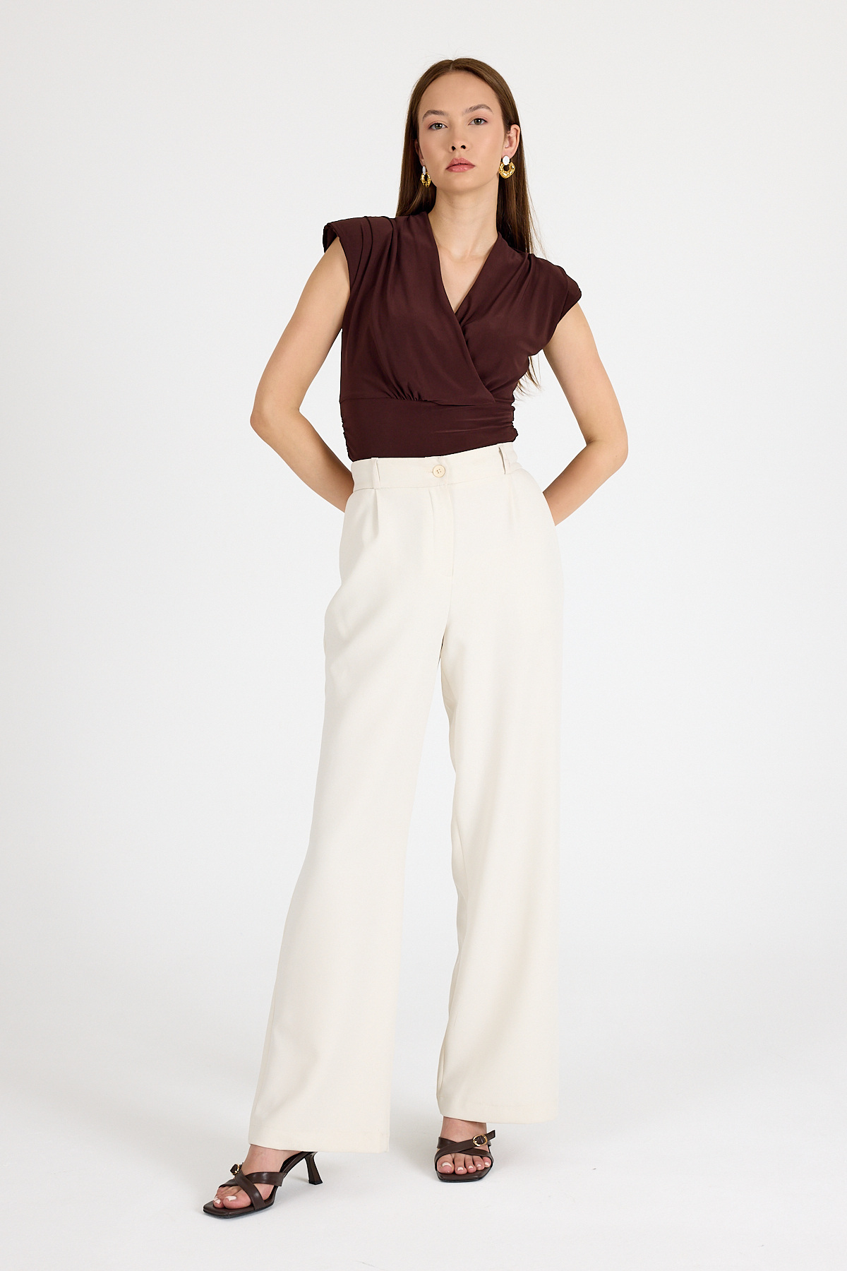 Acı Kahve Vatkalı Kruvaze Yaka Drapeli Bluz 2487 - 3