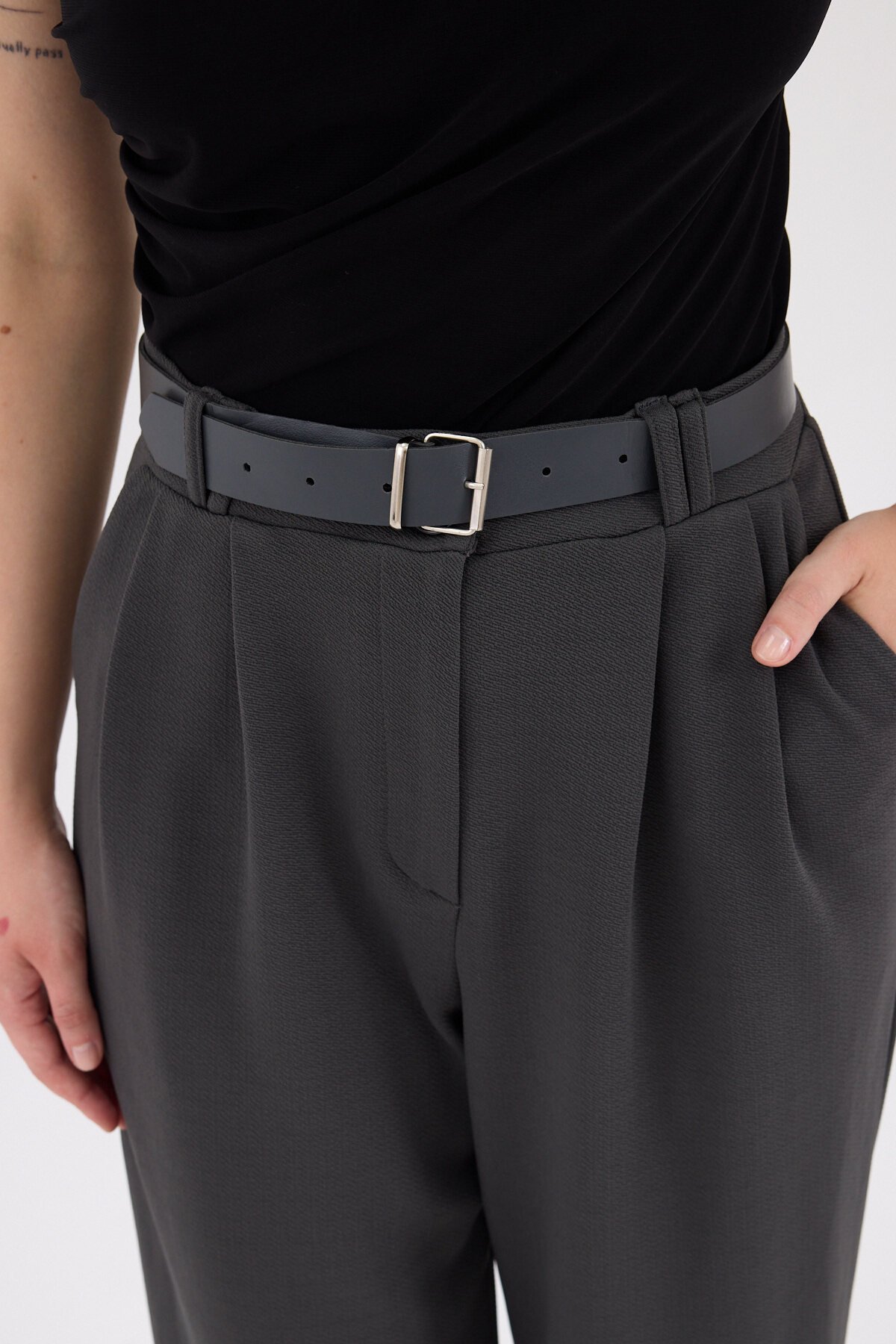 Antrasit Çift Pile Detay Kemerli Kadın Pantolon 5009 - 4