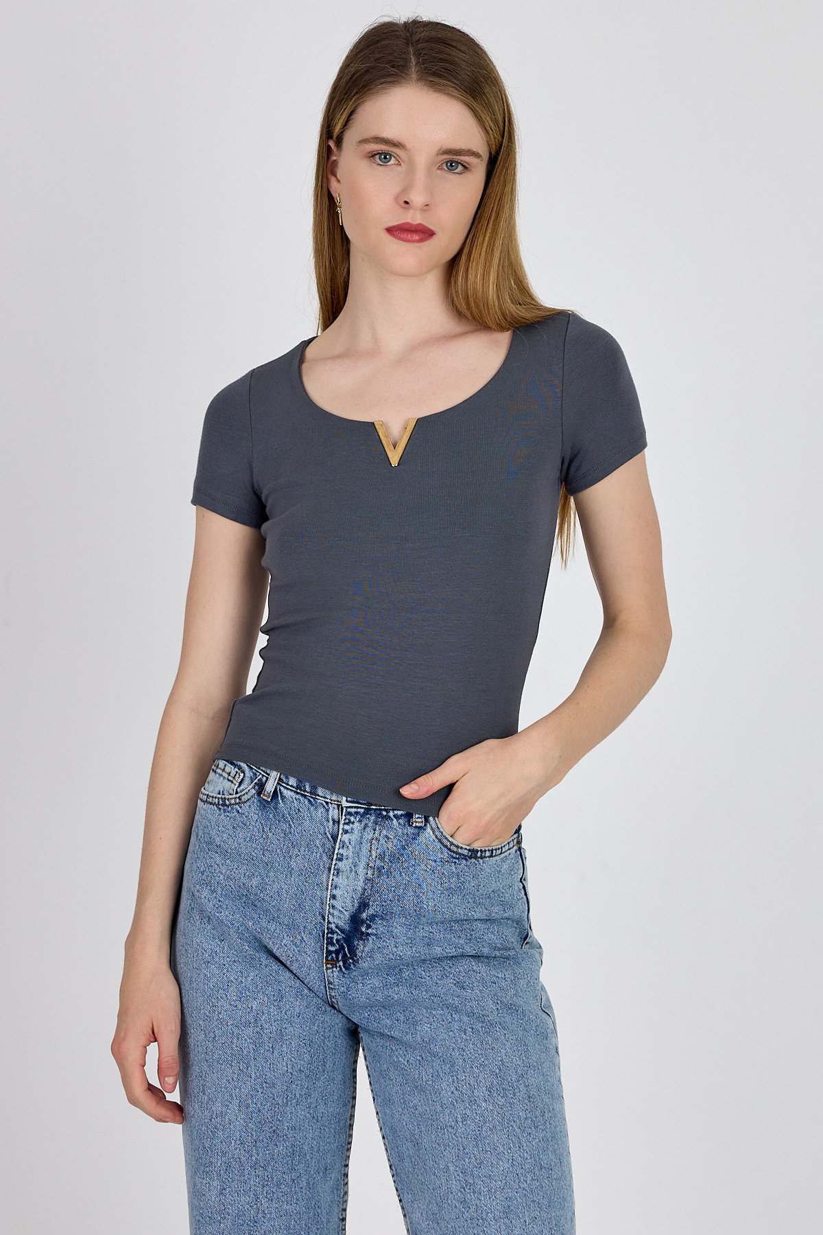 Antrasit Gold Aksesuar Detaylı Viskoz/Yumuşak Kumaş Tişört 1460 - 7