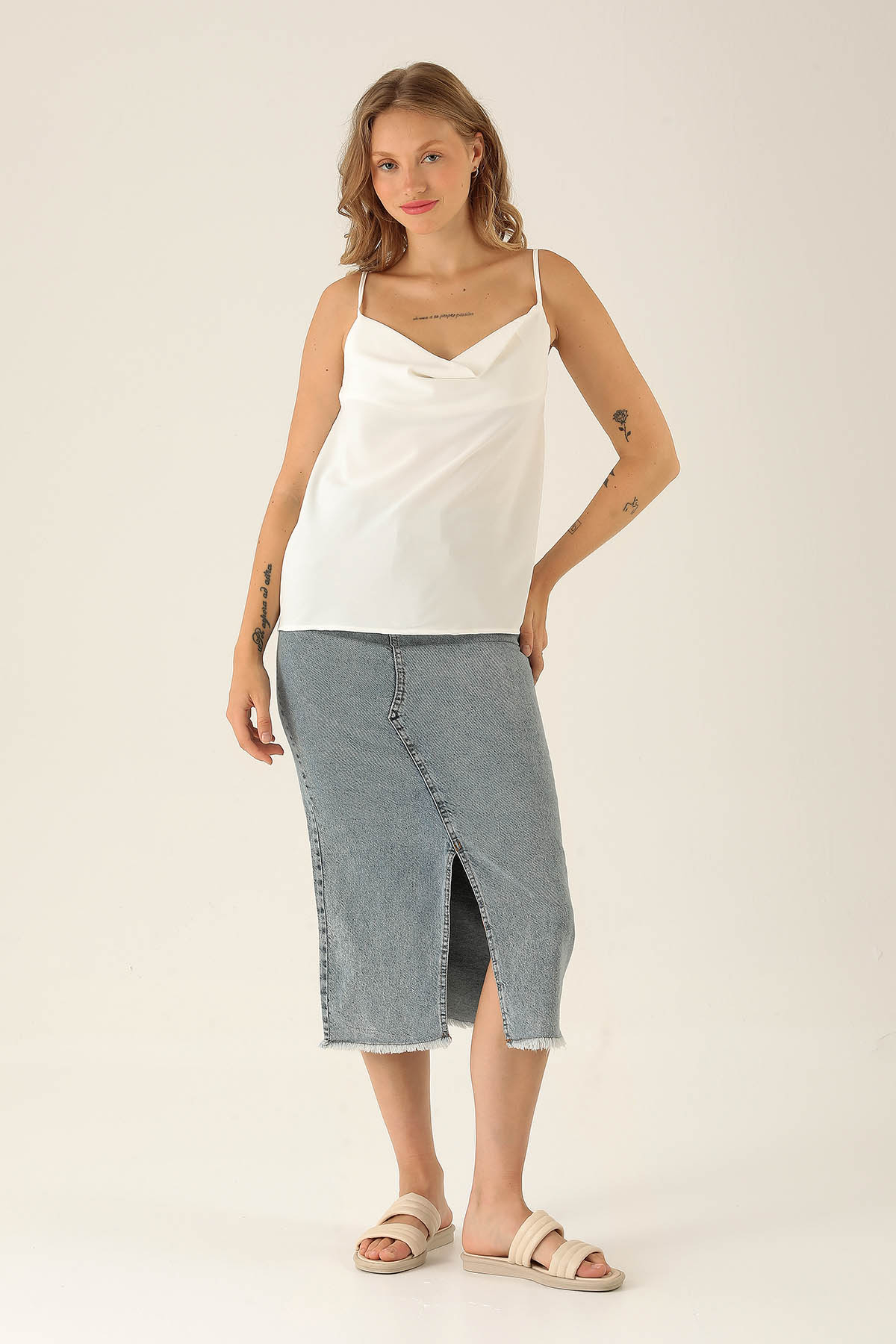 Askılı Degaje Yaka Bluz - 947 Beyaz - 3