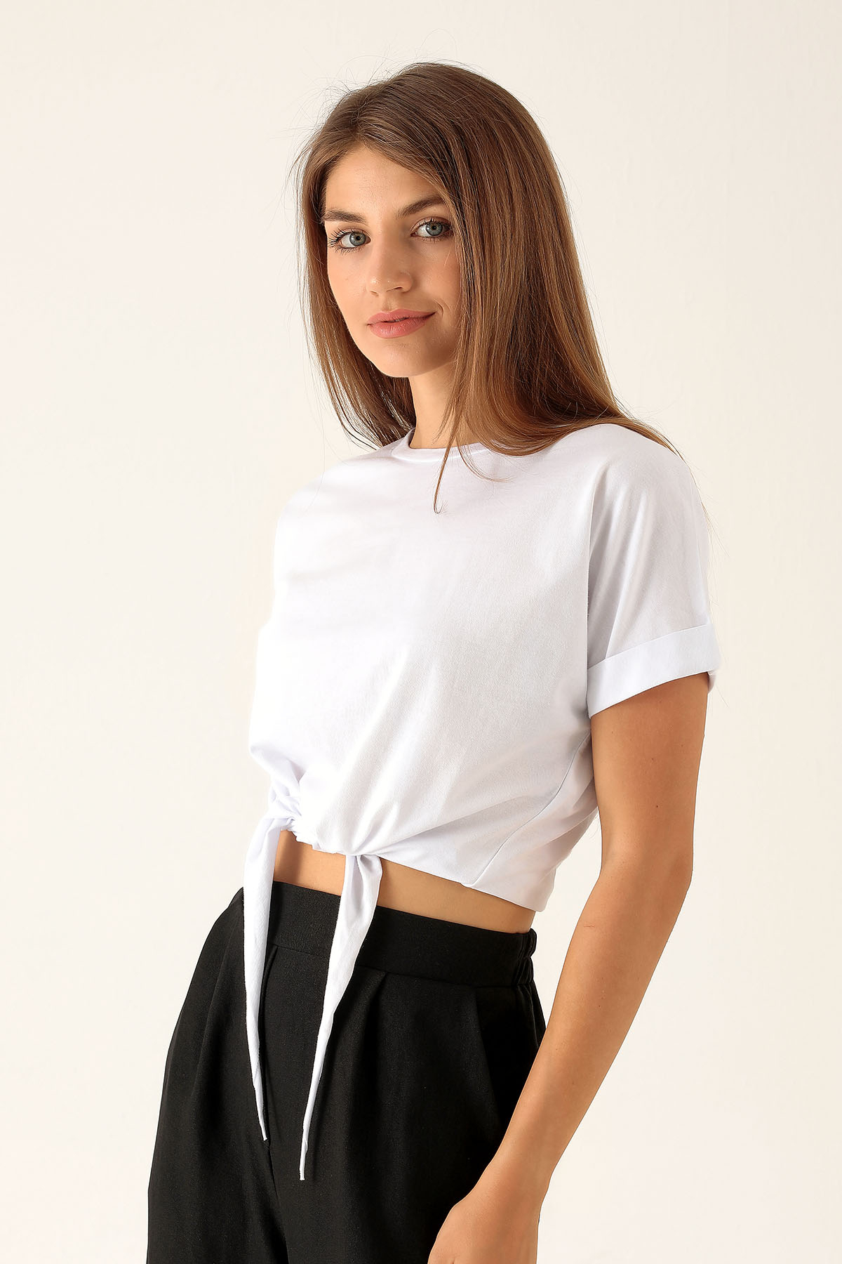 Bağlama Detaylı Kısa Bayan Tişort - 8048M Beyaz 