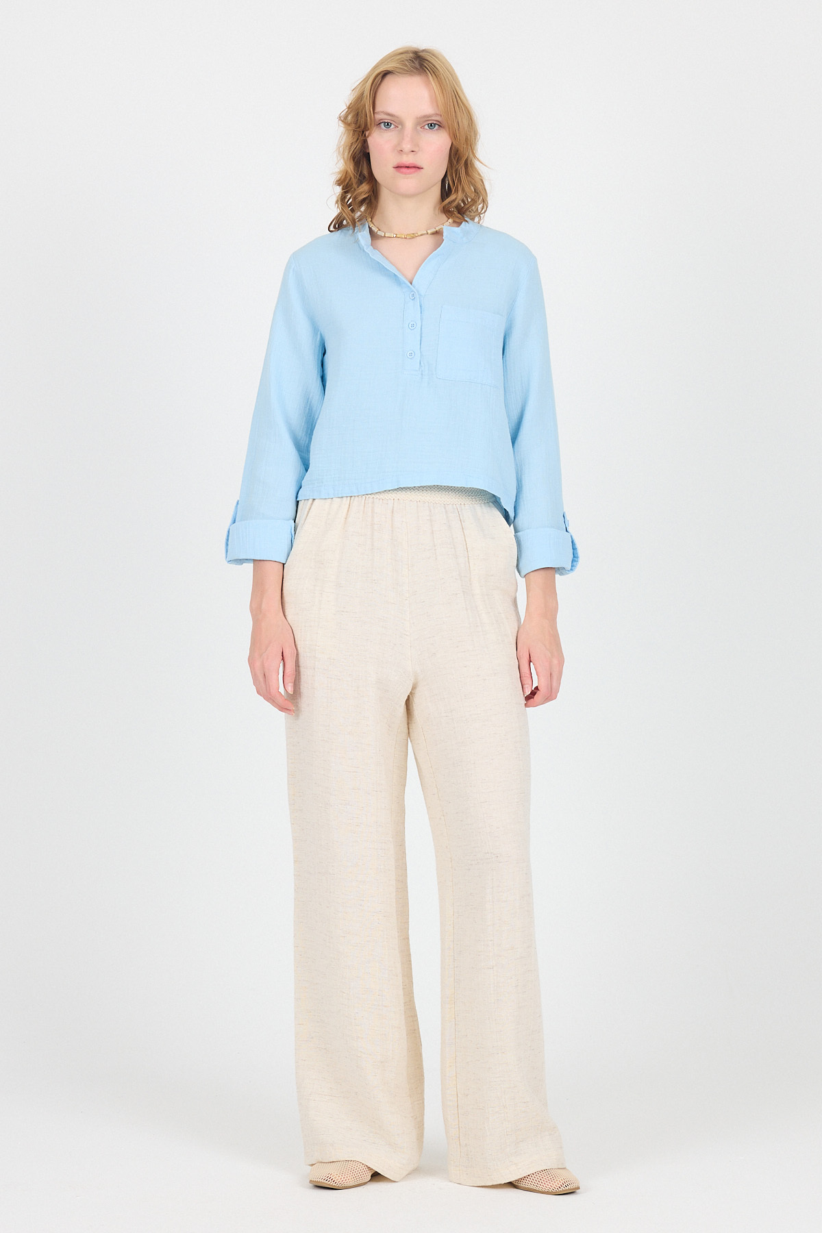 Bebe Mavi %100 Pamuk Keten Görünümlü Hakim Yaka Crop Gömlek 4702A - 3