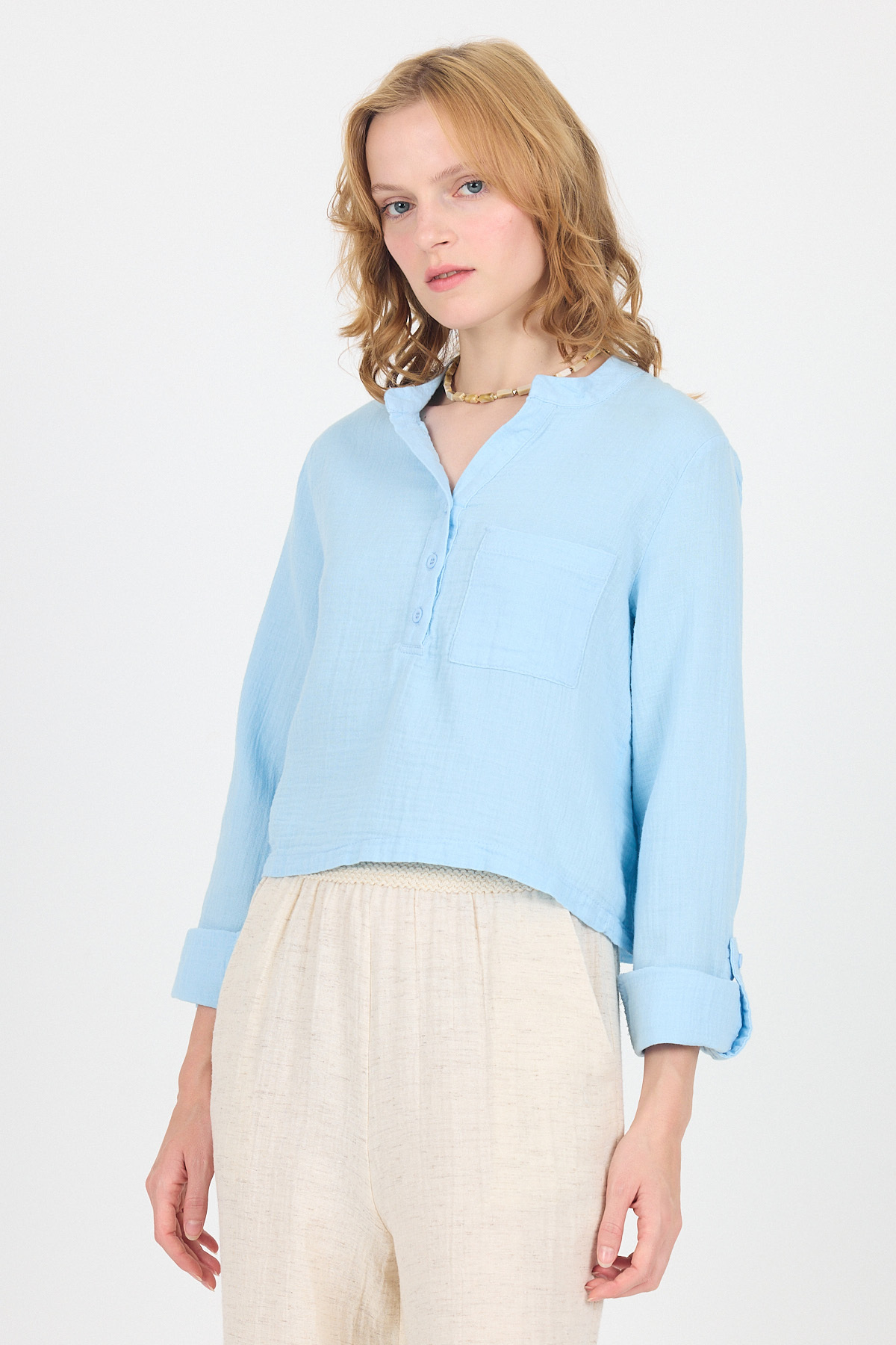 Bebe Mavi %100 Pamuk Keten Görünümlü Hakim Yaka Crop Gömlek 4702A - 2
