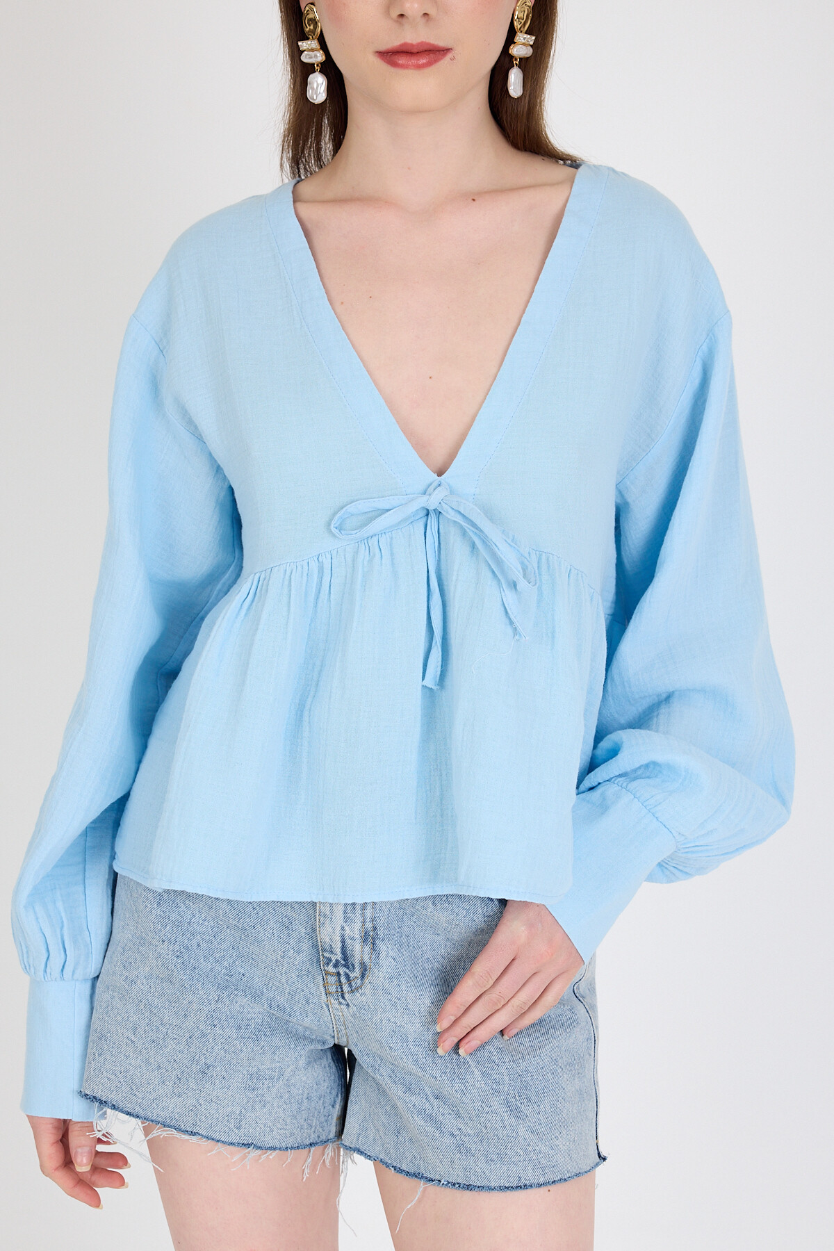 Bebe Mavi %100 Pamuk V Yaka Ön Bağlama Detaylı Bluz 4784A - 4