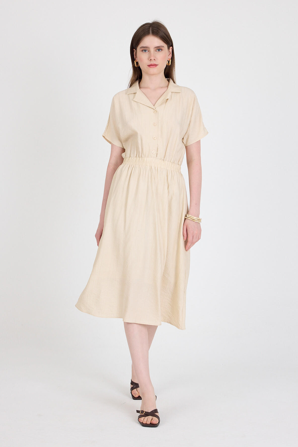 Bej Beli Lastikli Gömlek Yaka Kısa Kol Midi Elbise 4475A - RAYS