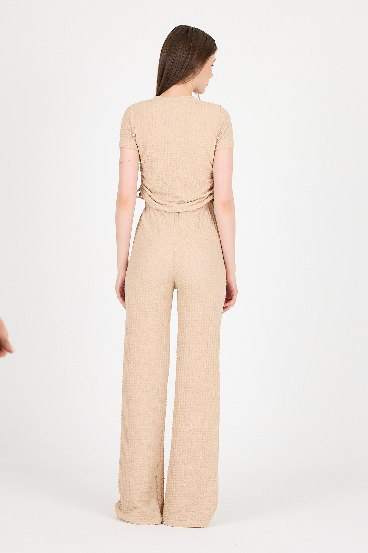 Bej Bürümcük Dokulu Büzgülü Crop ve Geniş Paça Pantolon Takımı 3001 - 5