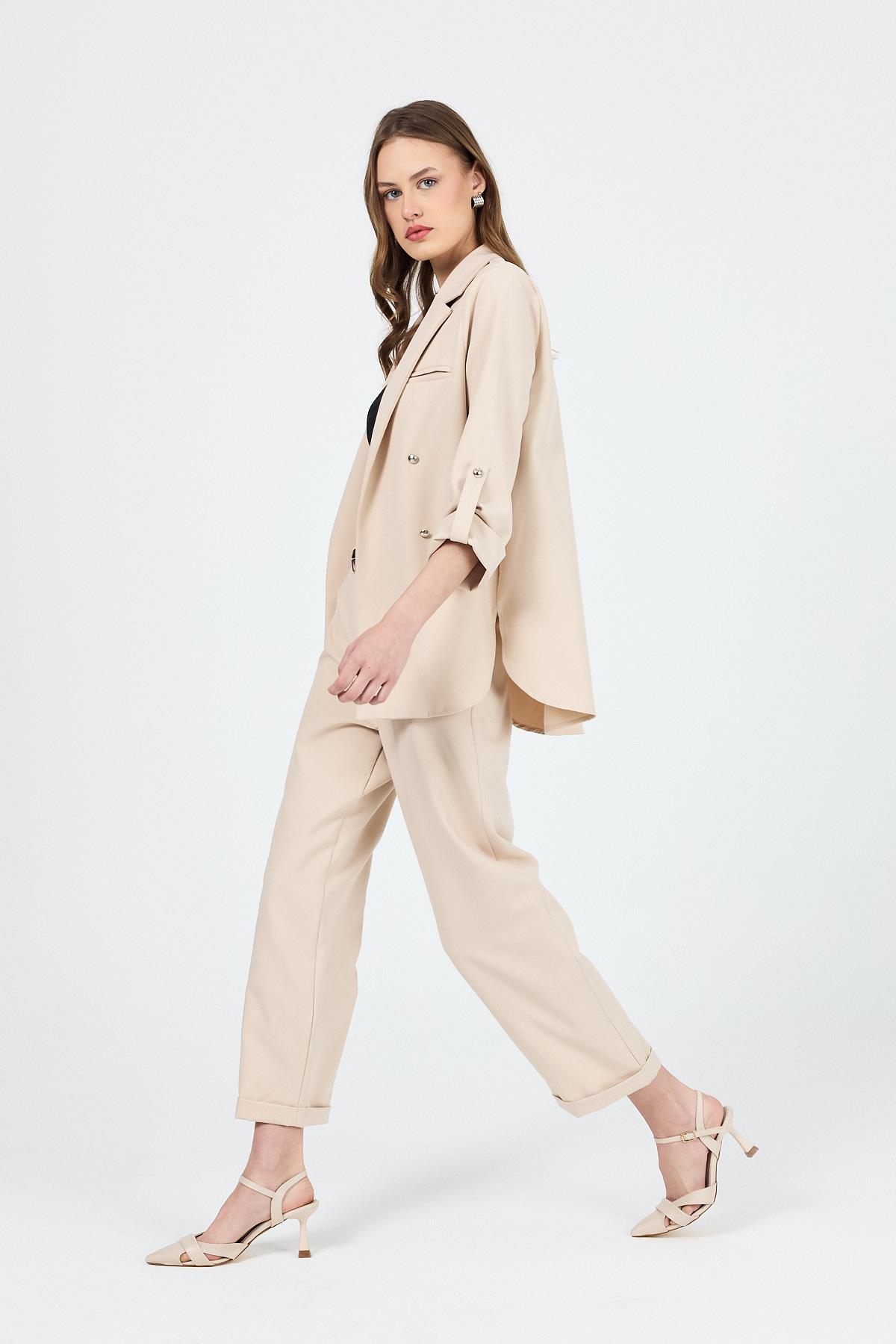Bej Çift Düğmeli Kemerli Takım 6670A - 3