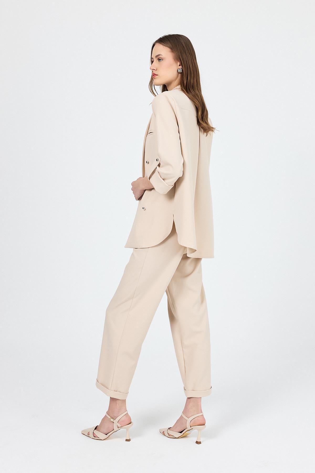 Bej Çift Düğmeli Kemerli Takım 6670A - 8