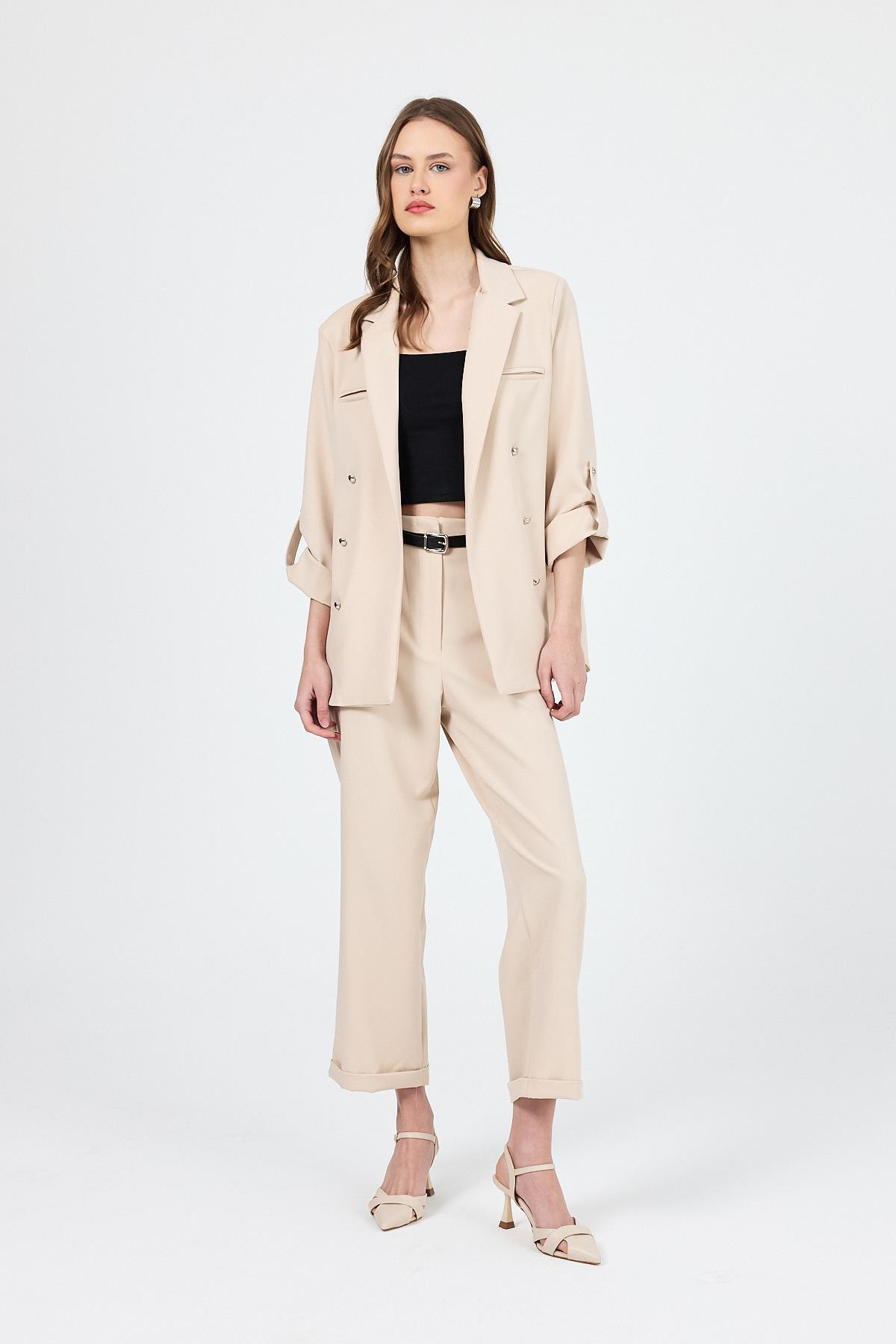 Bej Çift Düğmeli Kemerli Takım 6670A - 1